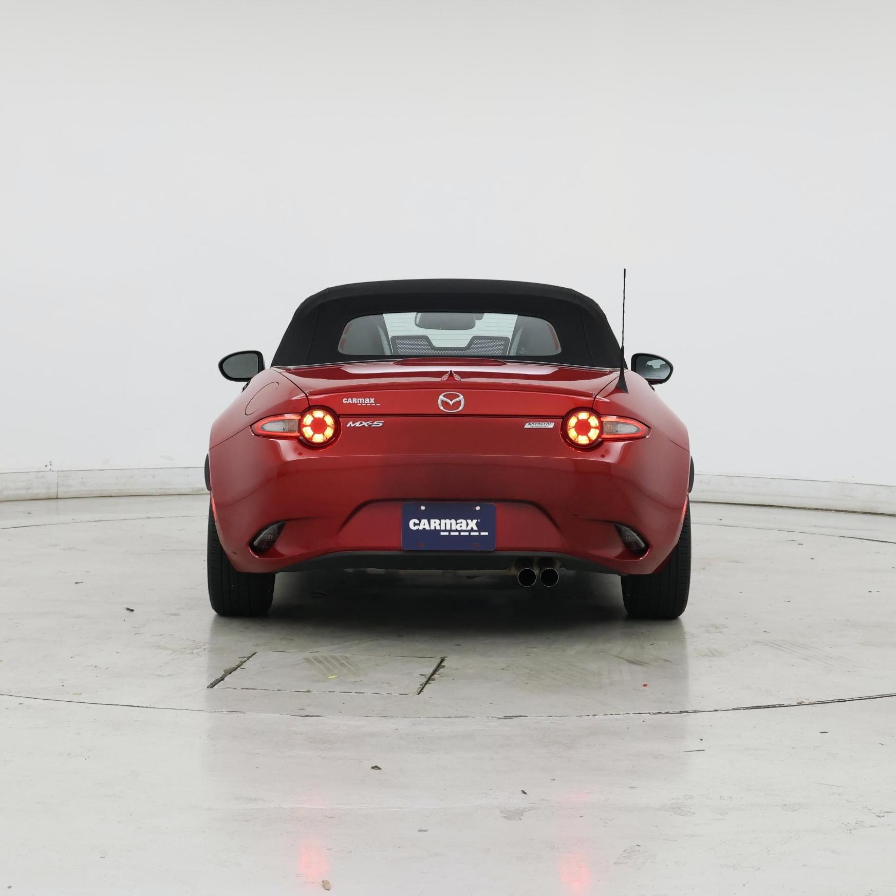 Thumbnail: 2017 Mazda MX-5 Miata - 6