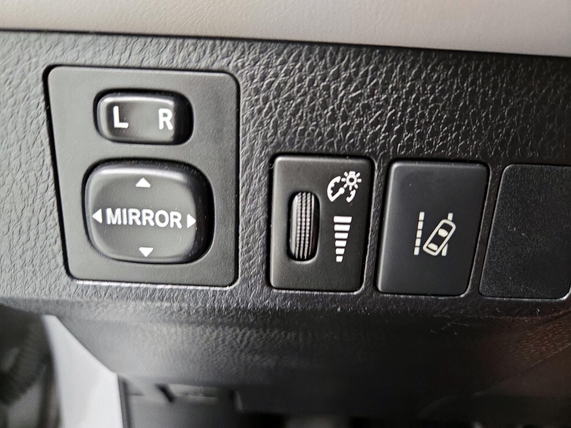 Thumbnail: 2017 Toyota RAV4 - 13
