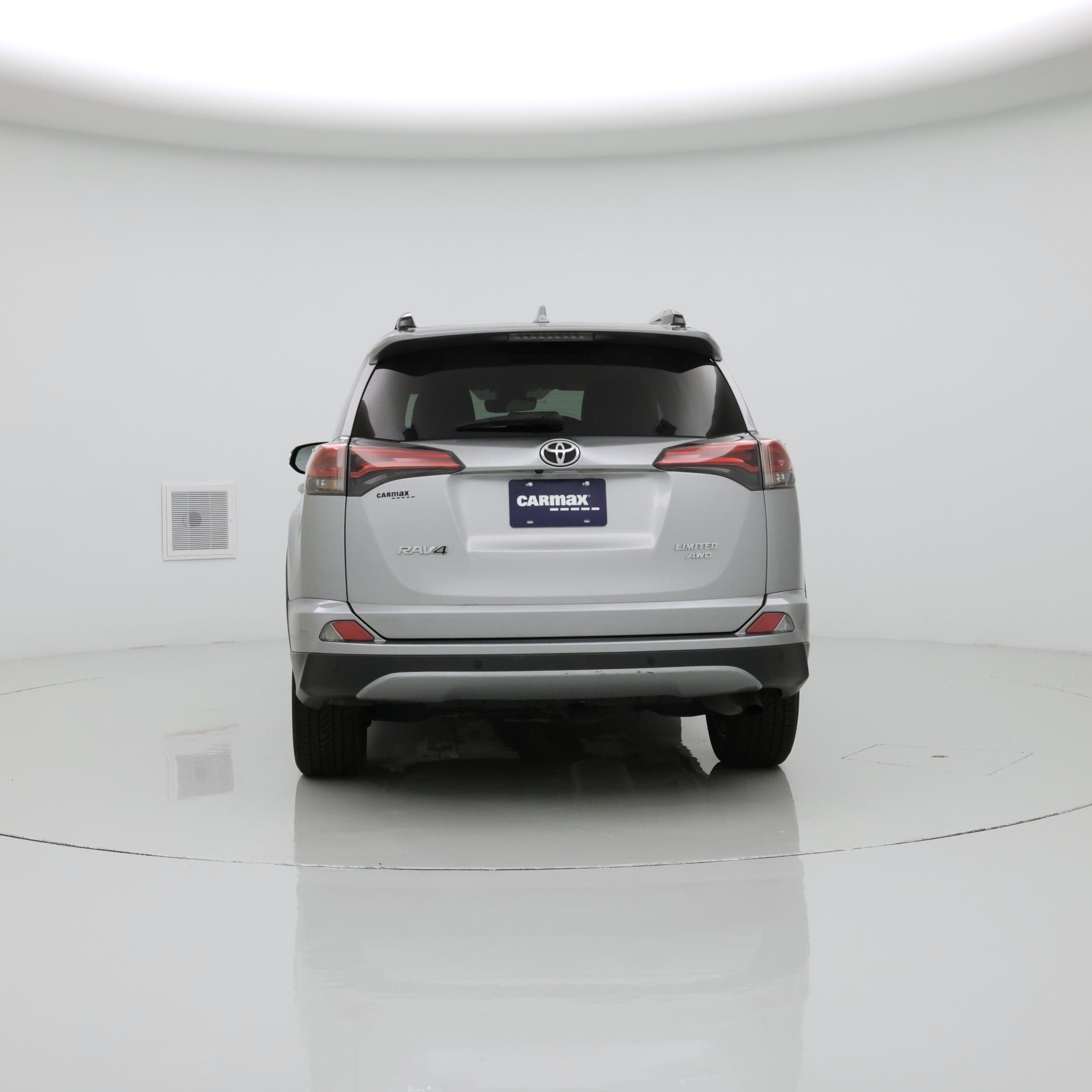 Thumbnail: 2017 Toyota RAV4 - 6