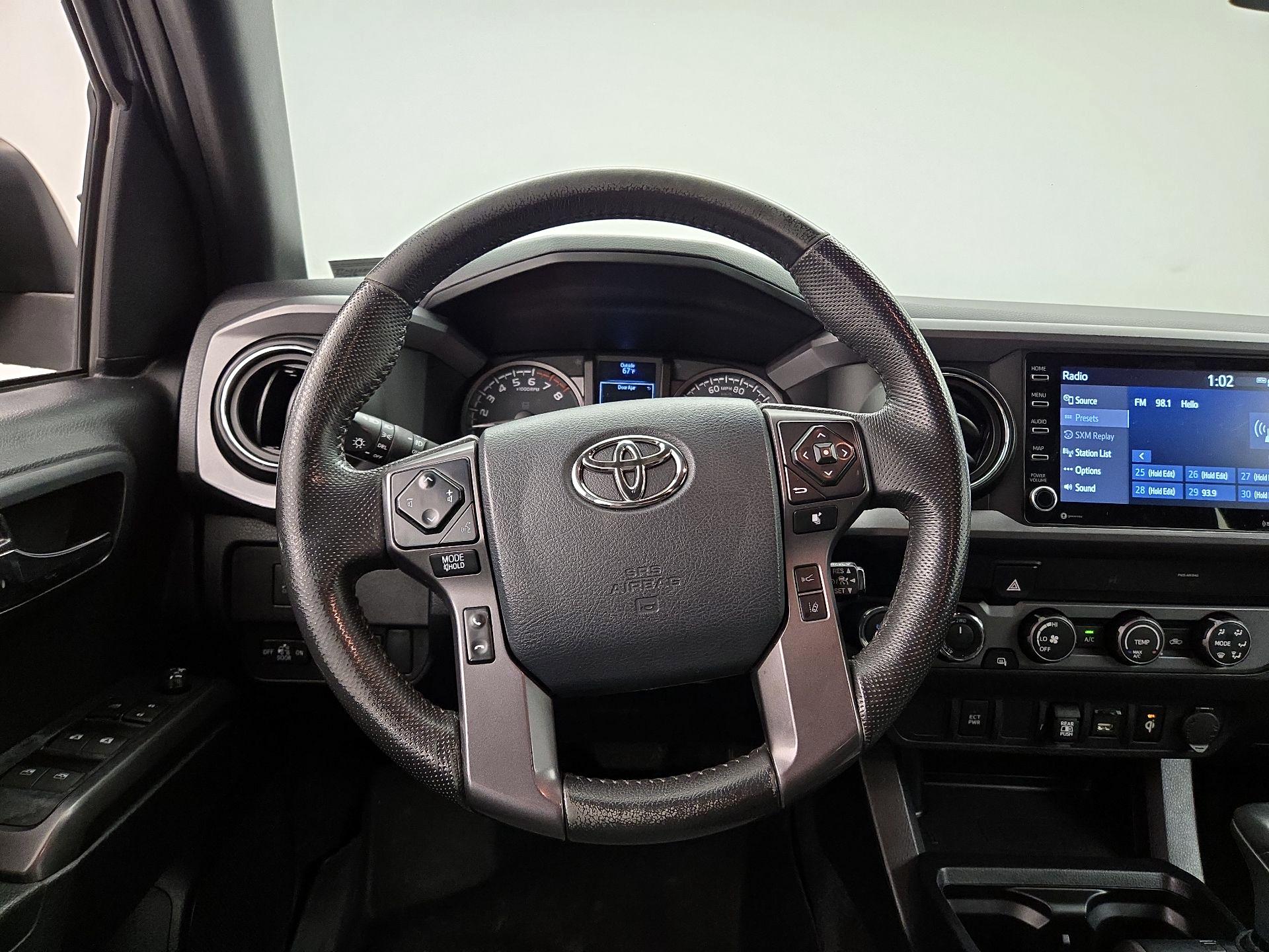 Thumbnail: 2020 Toyota Tacoma - 10