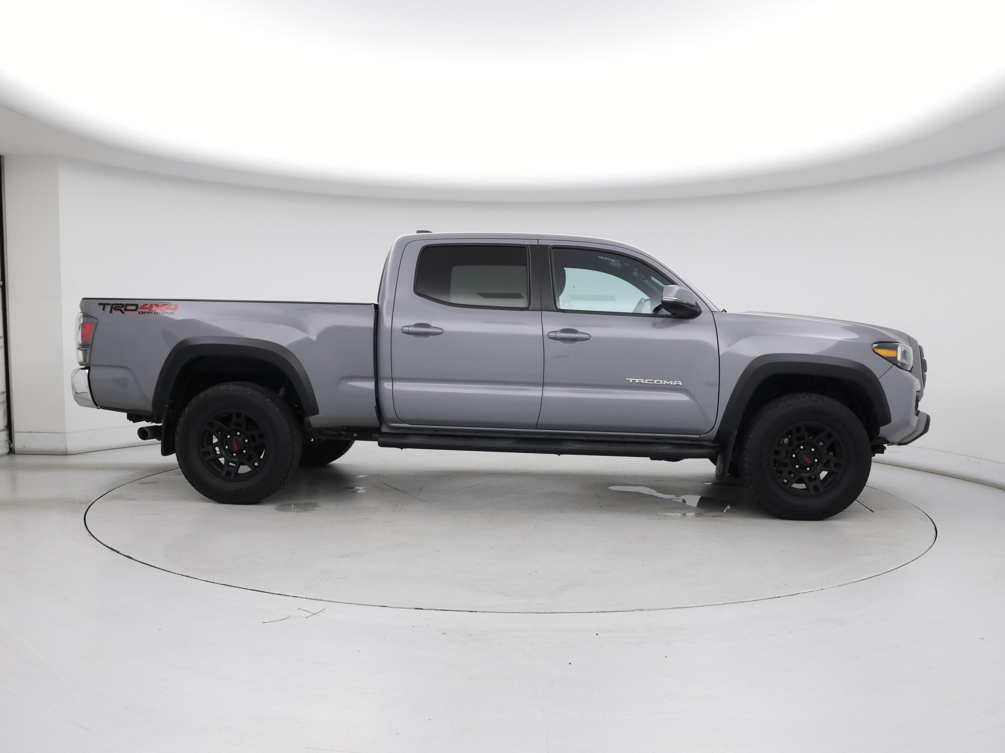 Thumbnail: 2020 Toyota Tacoma - 7