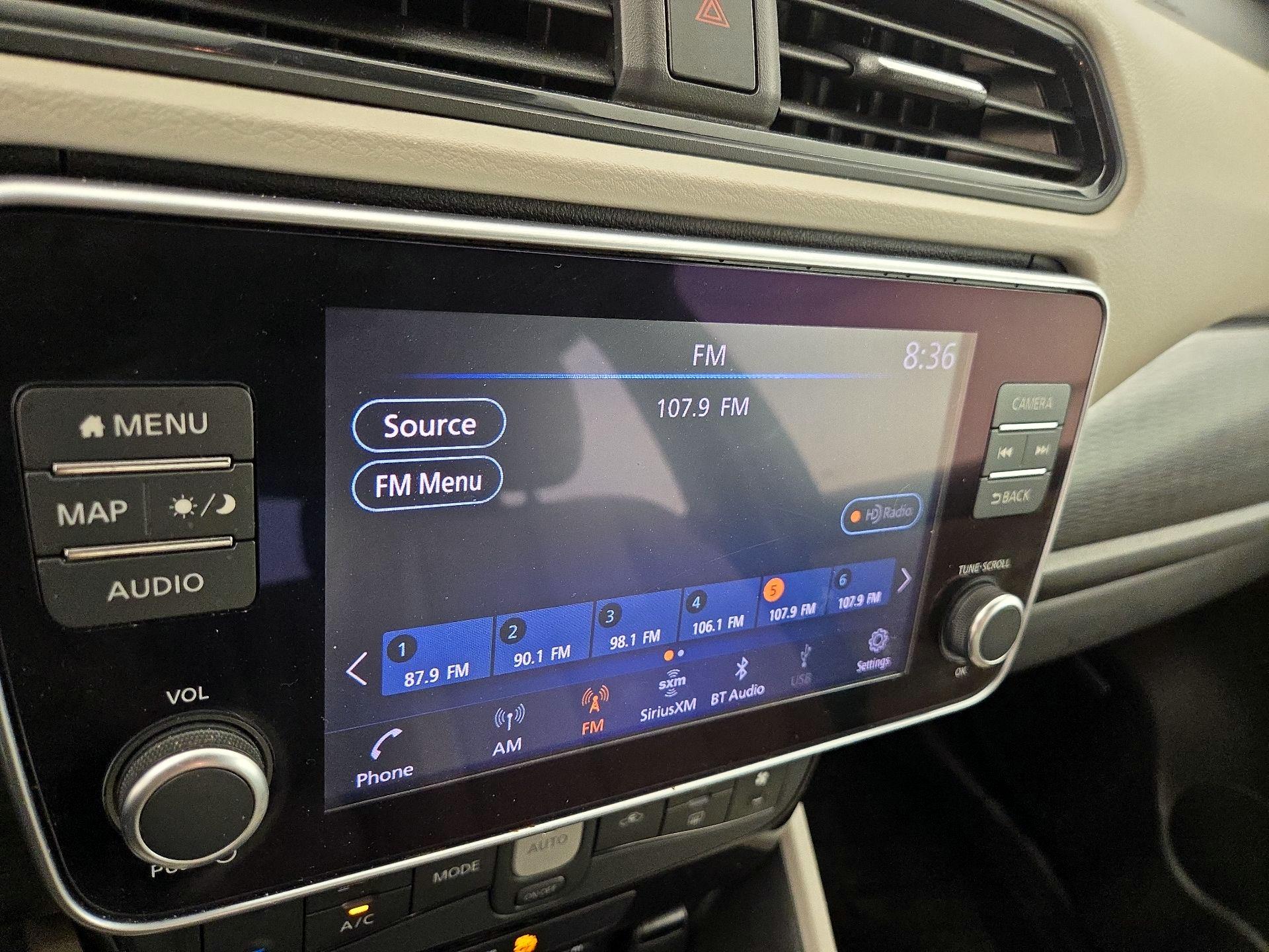 Thumbnail: 2019 Nissan Leaf - 16
