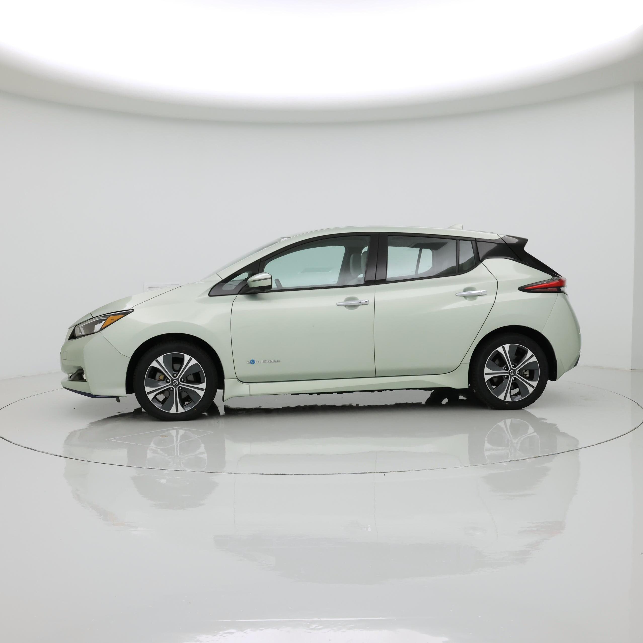 Thumbnail: 2019 Nissan Leaf - 3
