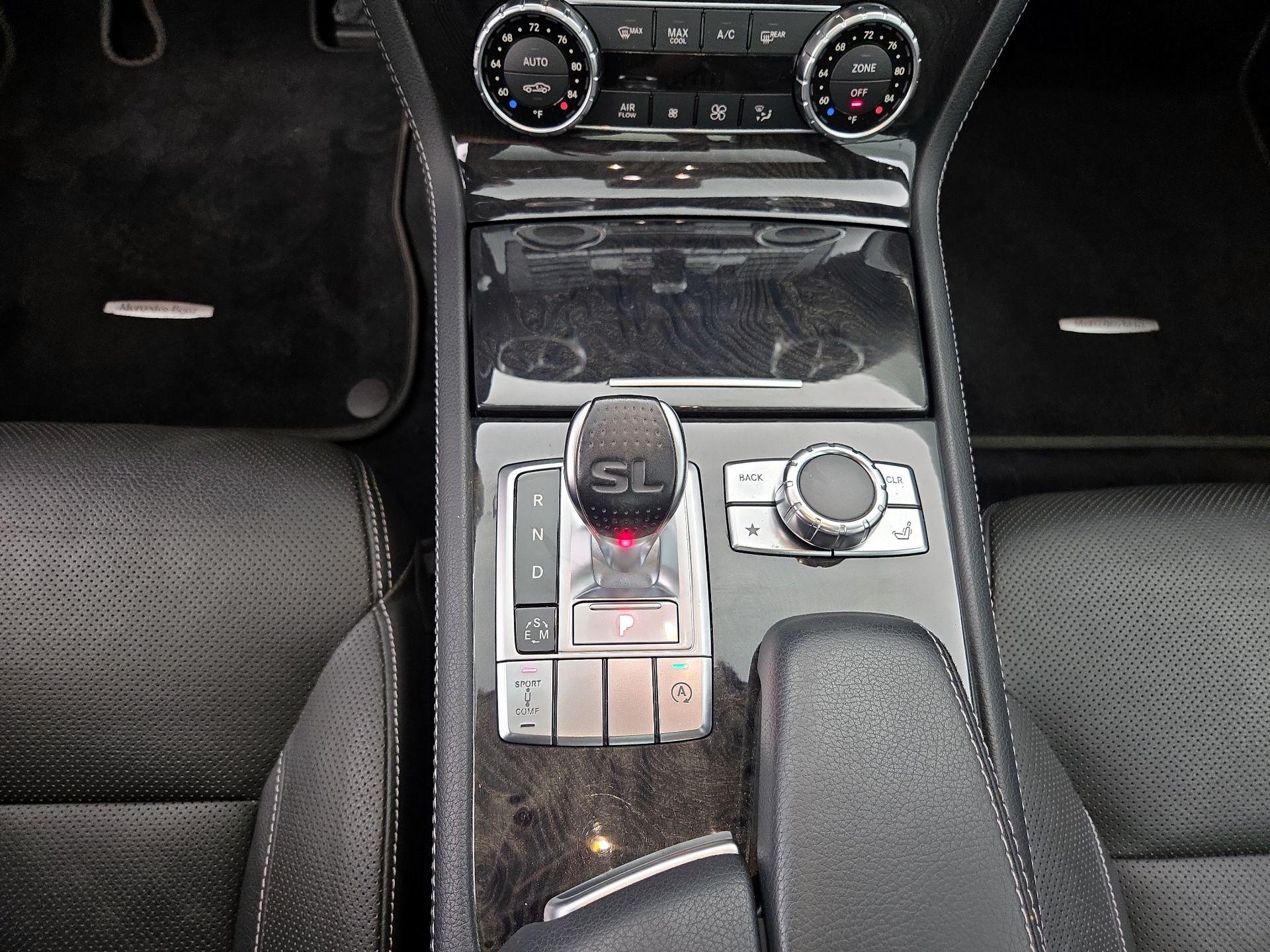 Thumbnail: 2016 Mercedes-Benz SL-Class - 18