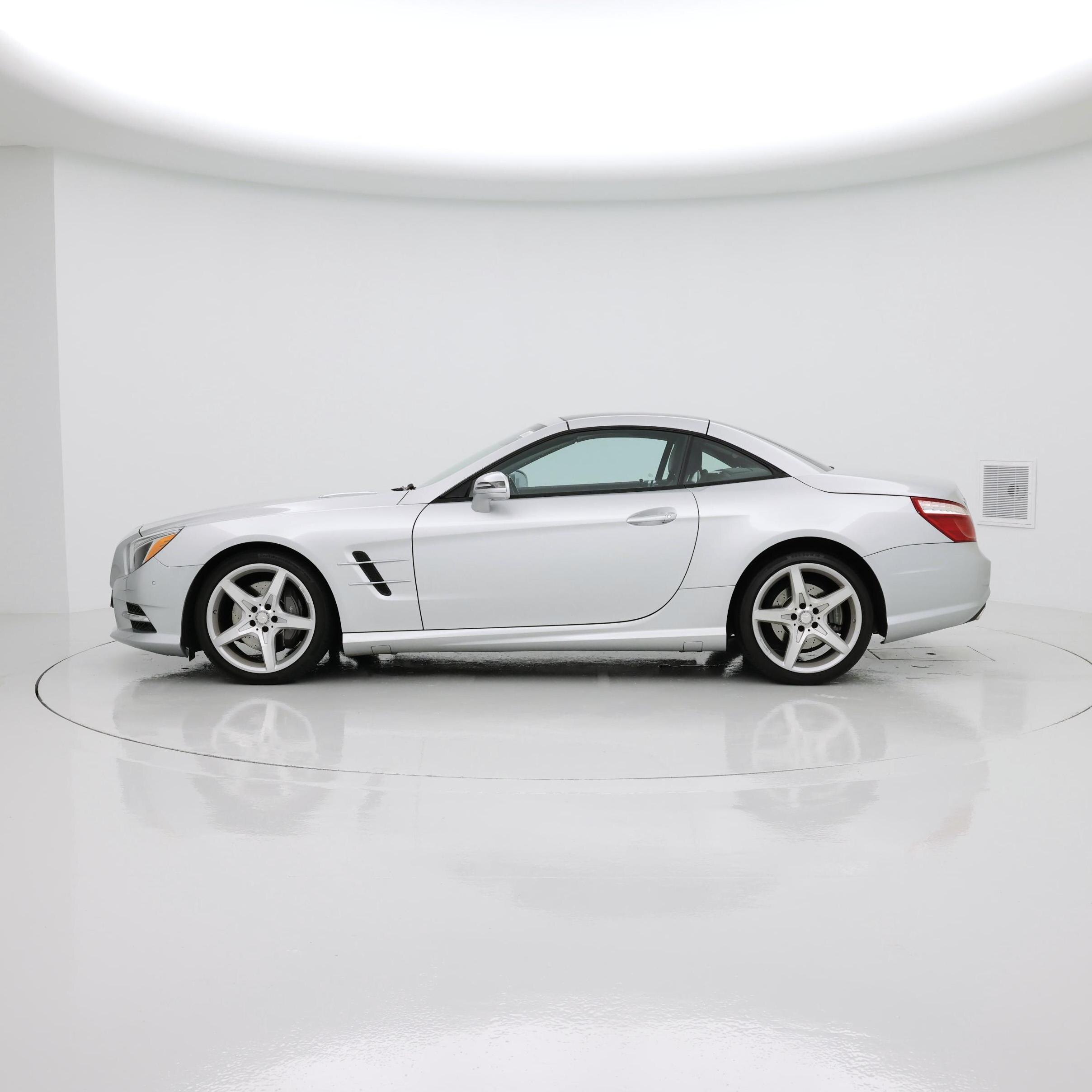 Thumbnail: 2016 Mercedes-Benz SL-Class - 3