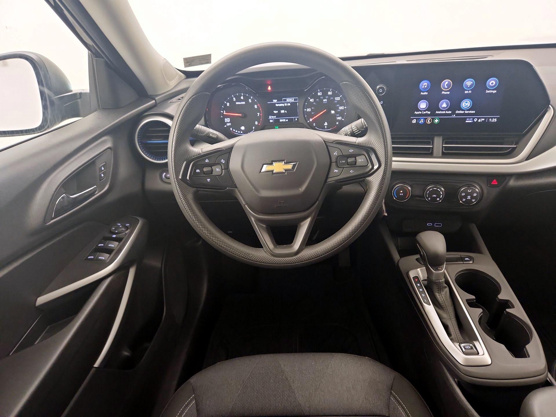 Thumbnail: 2024 Chevrolet Trax - 10
