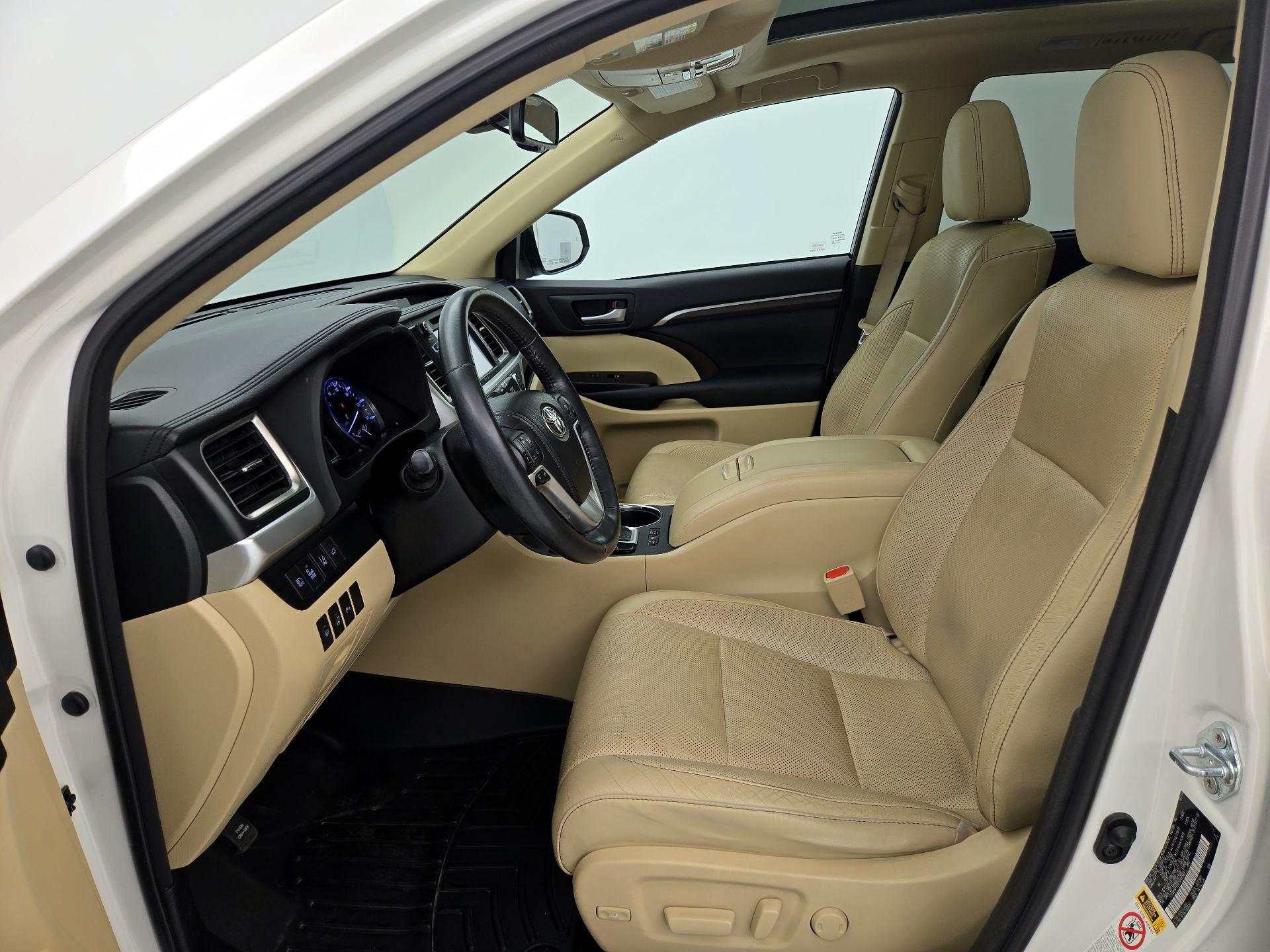 Thumbnail: 2014 Toyota Highlander - 11