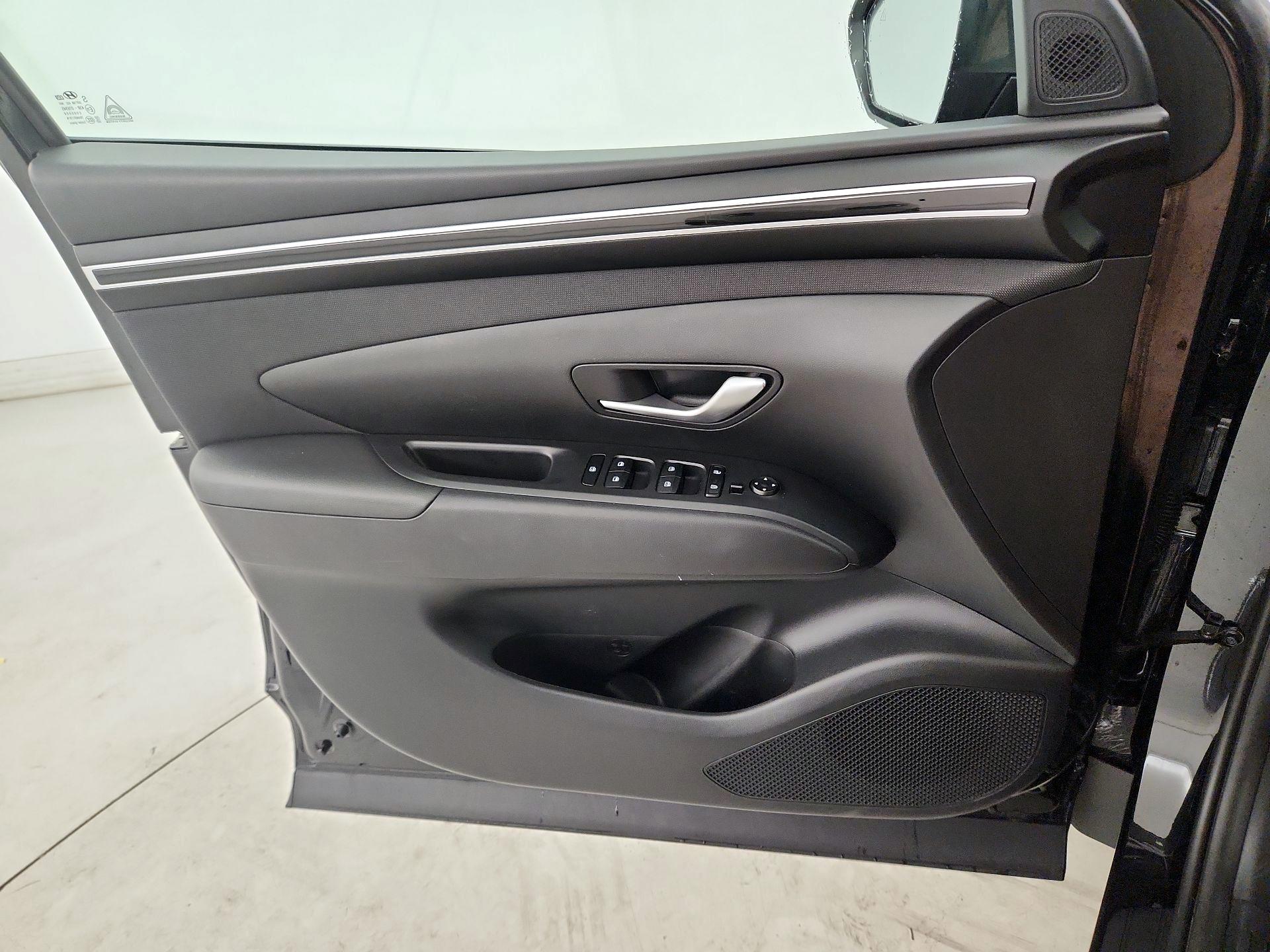 Thumbnail: 2023 Hyundai Tucson - 12