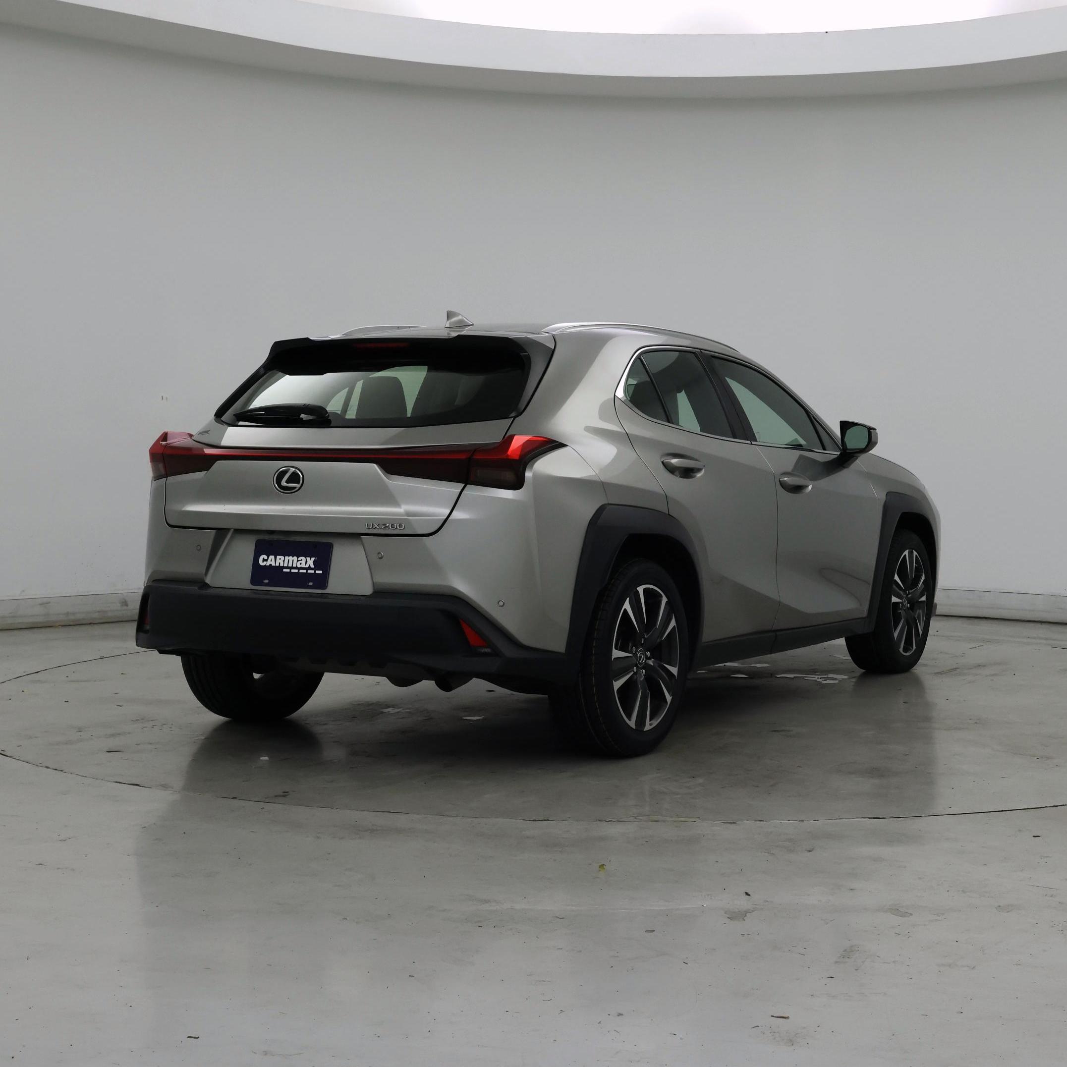 Thumbnail: 2020 Lexus UX - 8