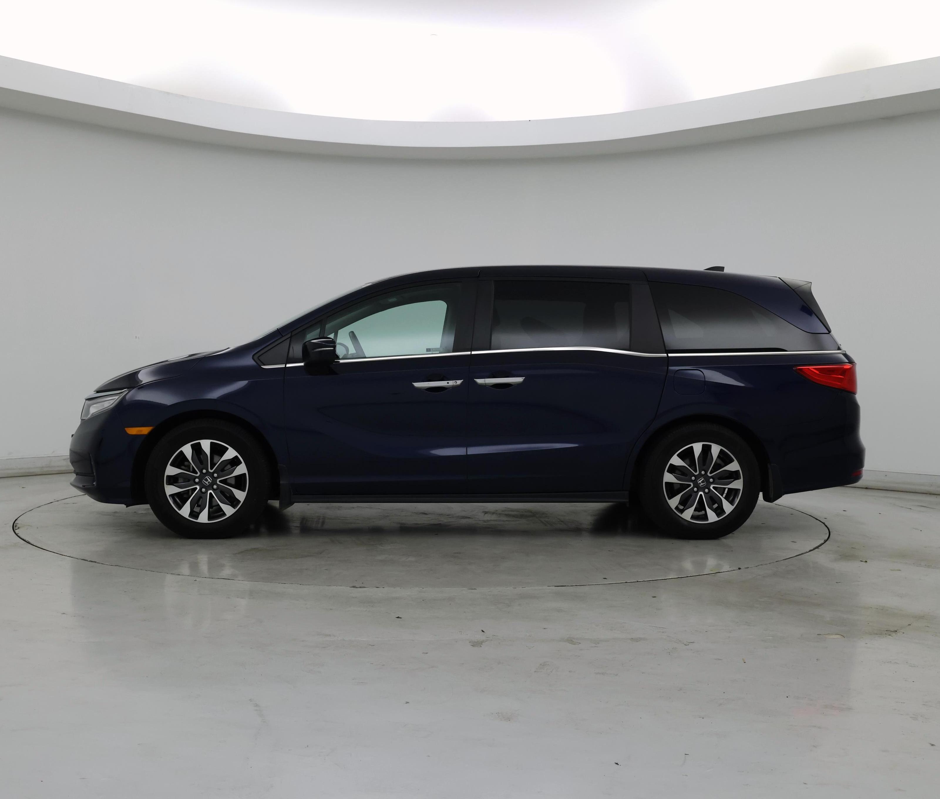 Thumbnail: 2021 Honda Odyssey - 3