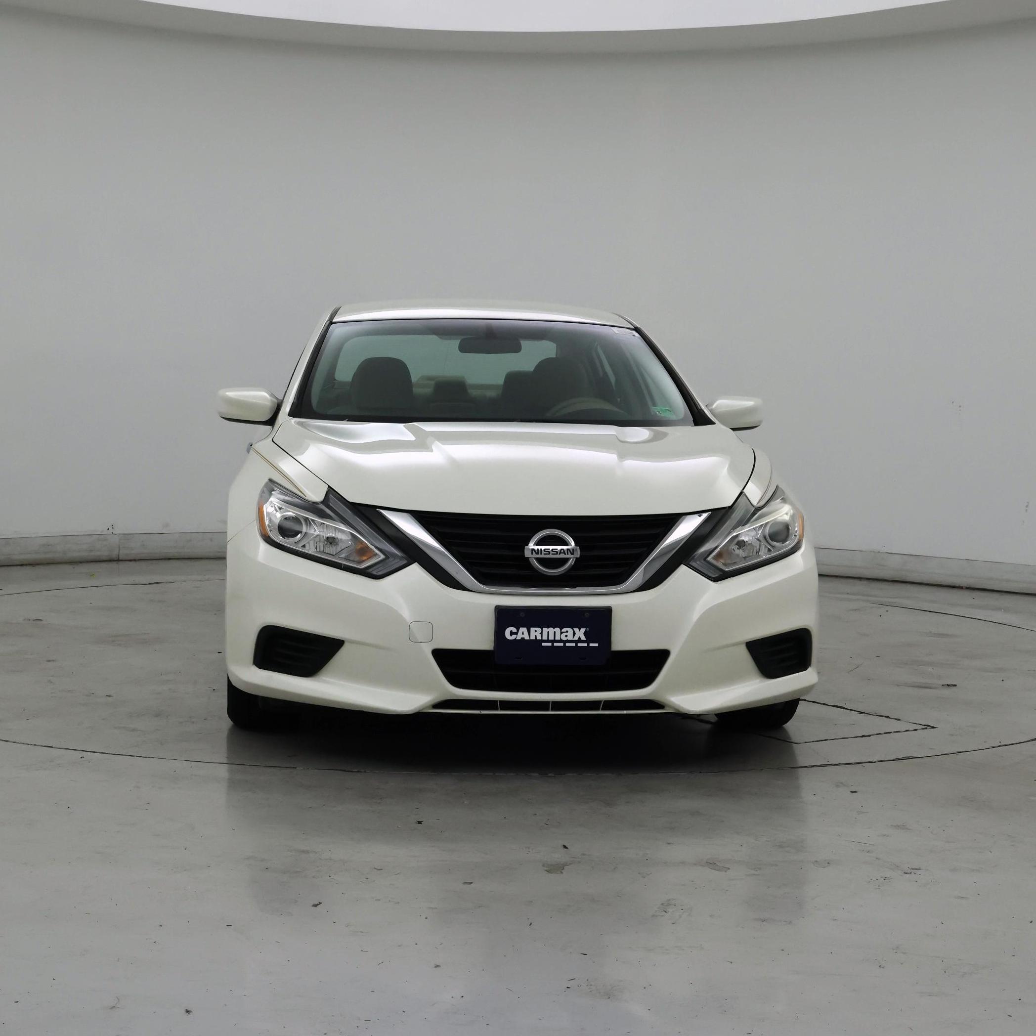 Thumbnail: 2017 Nissan Altima - 5