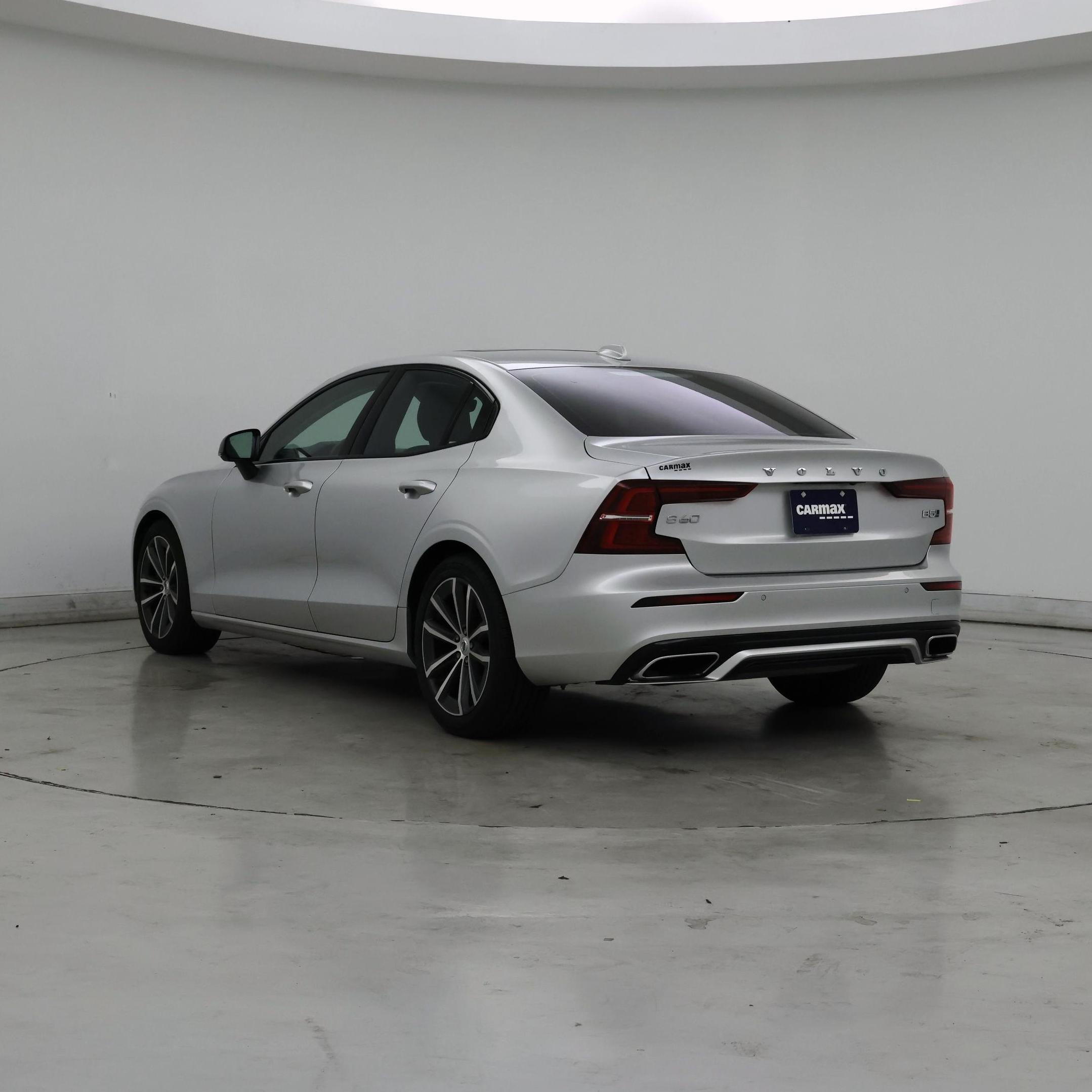Thumbnail: 2022 Volvo S60 - 2