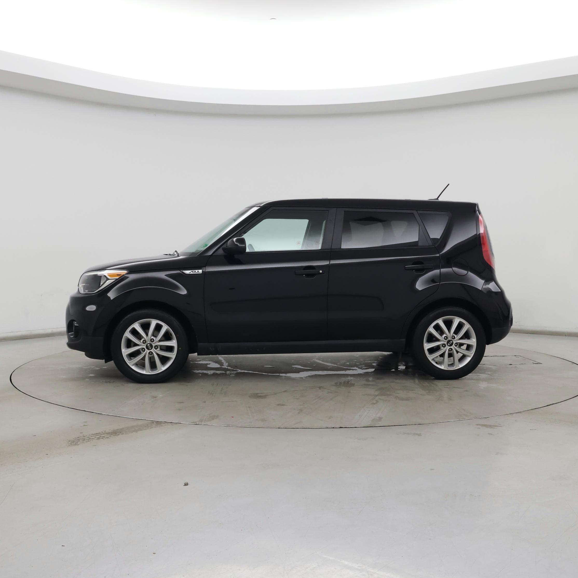 Thumbnail: 2019 Kia Soul - 3