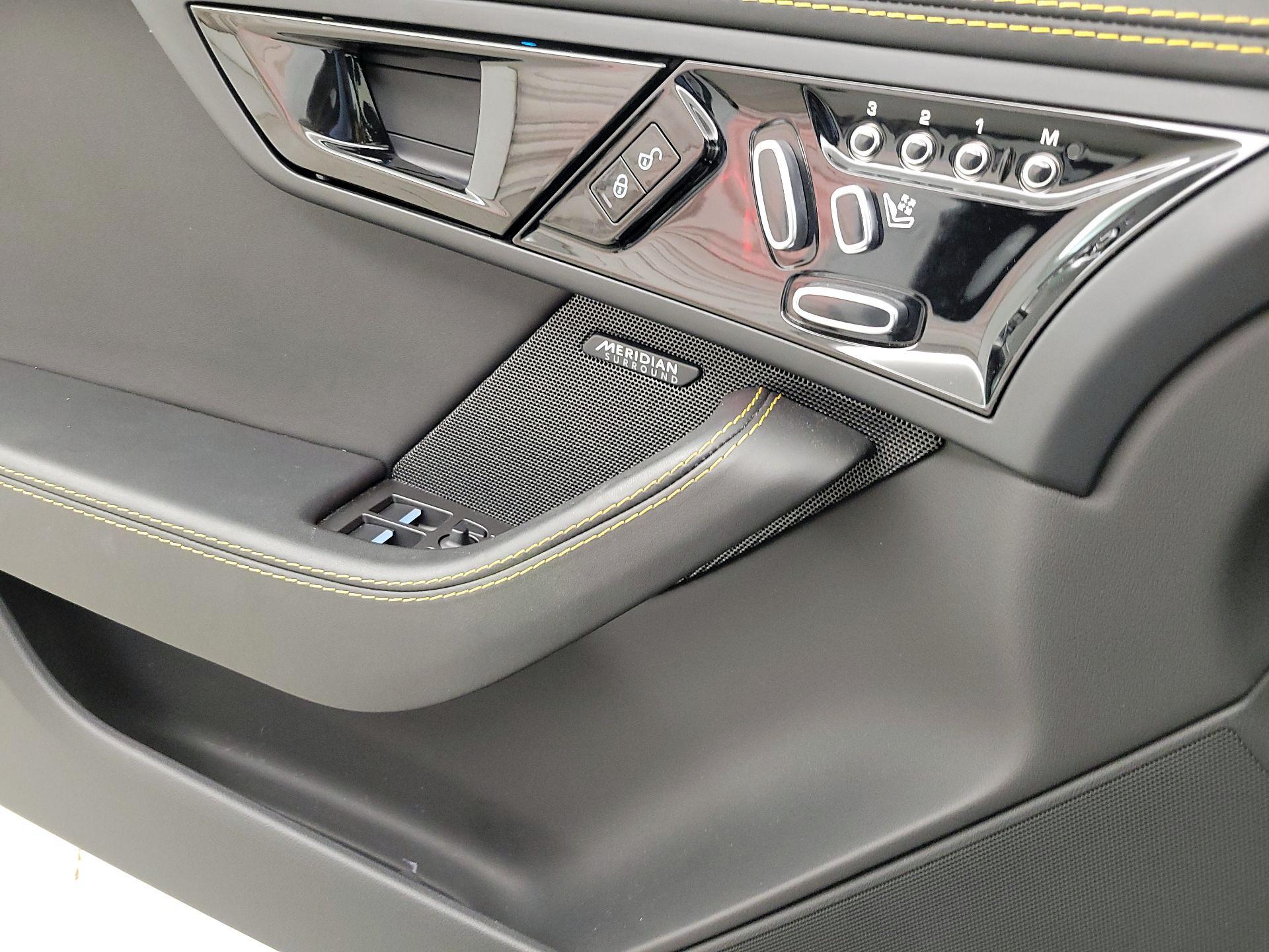 Thumbnail: 2018 Jaguar F-Type - 12