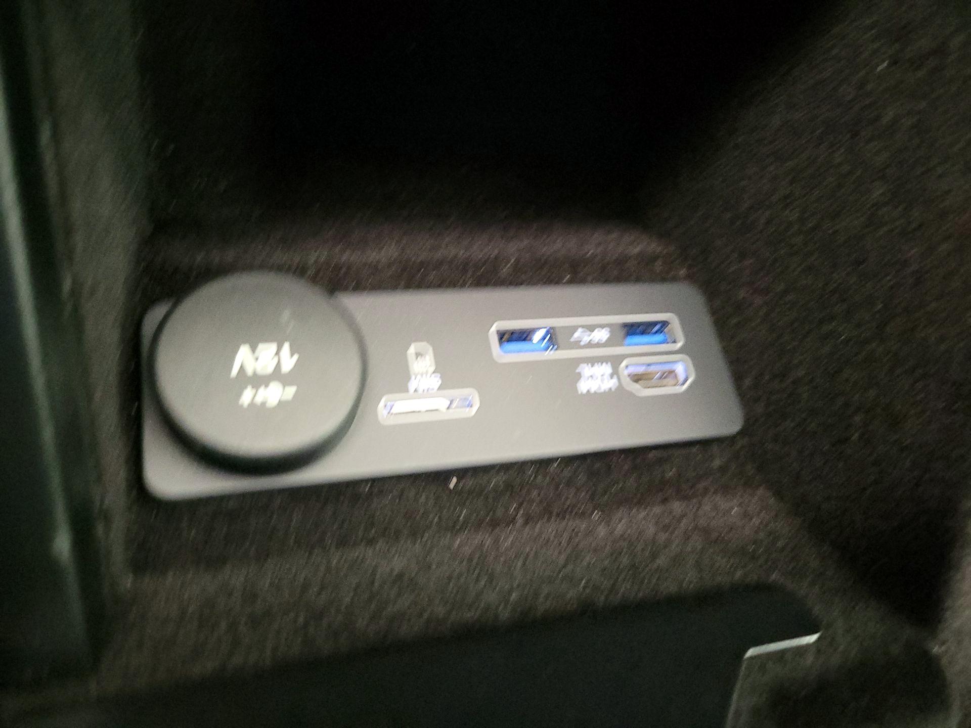 Thumbnail: 2018 Jaguar F-Type - 18