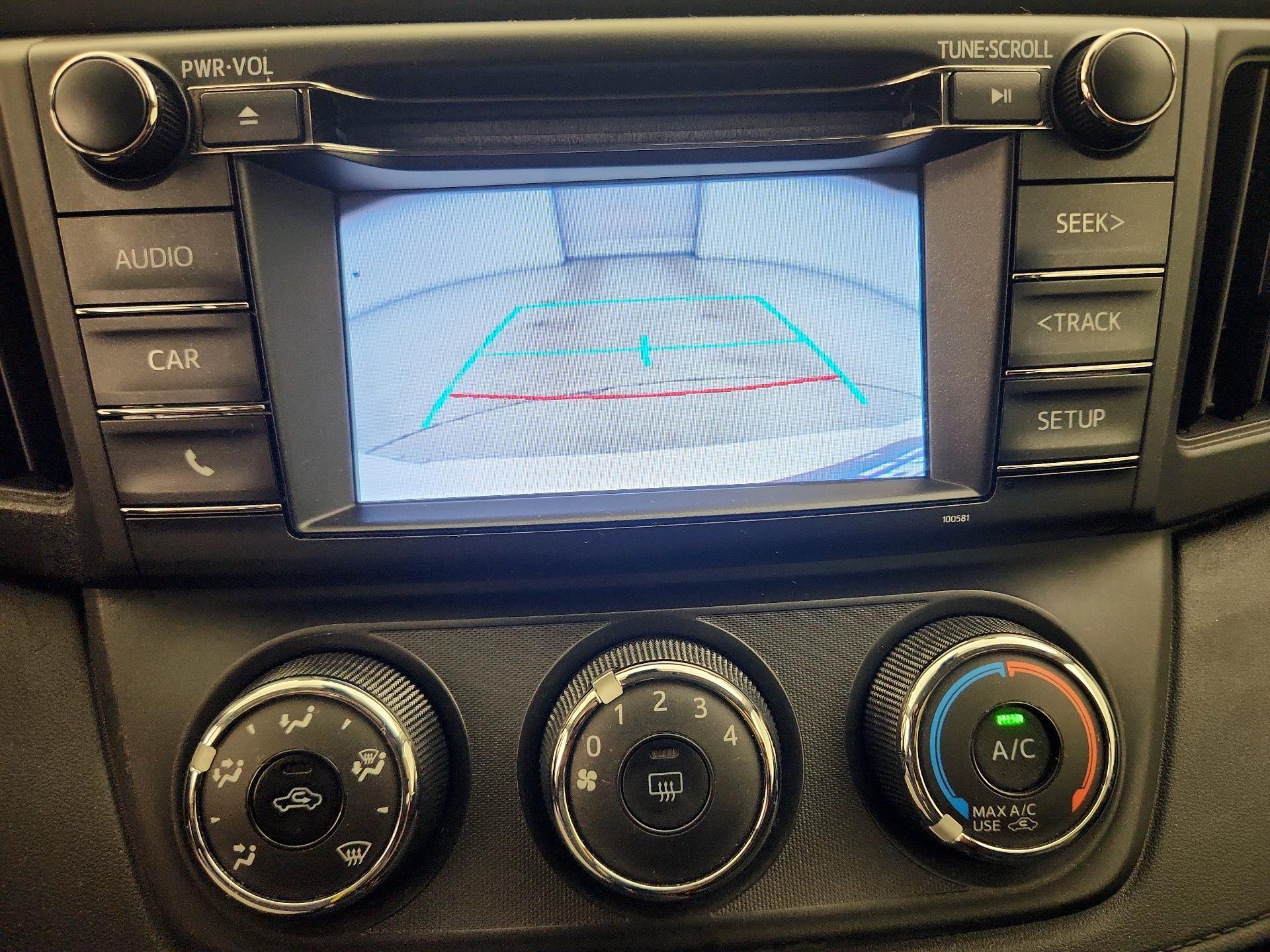 Thumbnail: 2018 Toyota RAV4 - 14