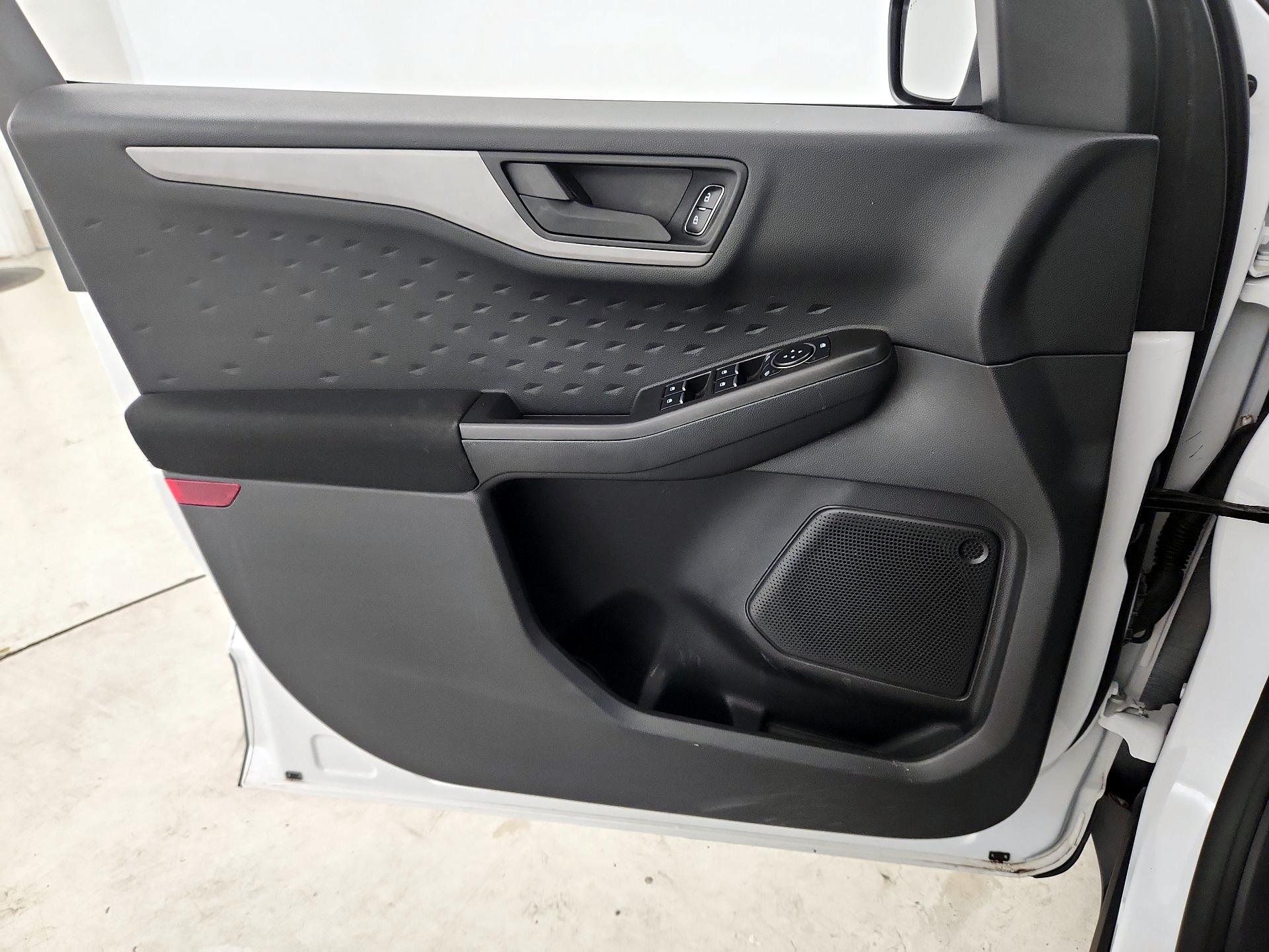 Thumbnail: 2020 Ford Escape - 12