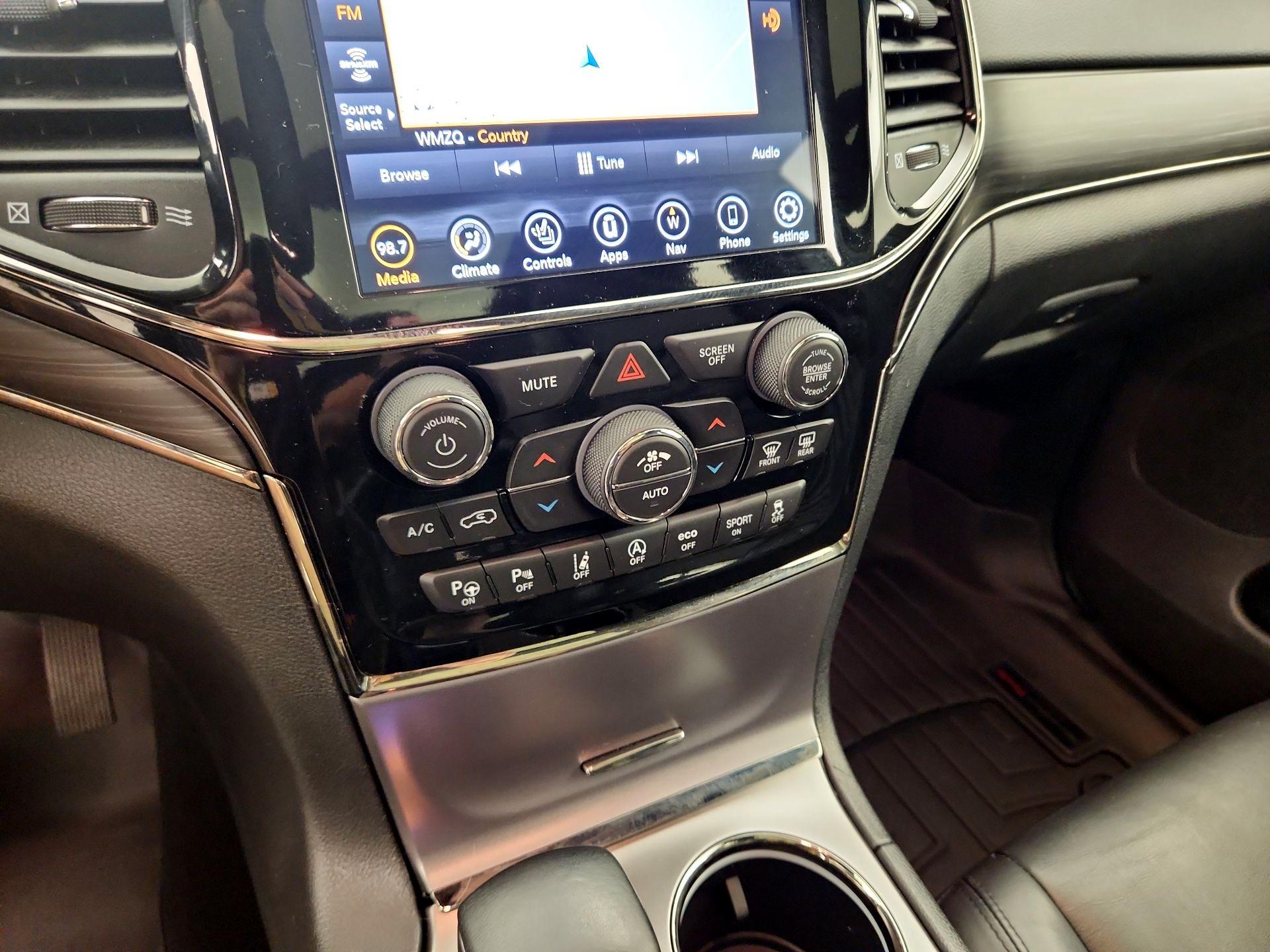 Thumbnail: 2020 Jeep Grand Cherokee - 16