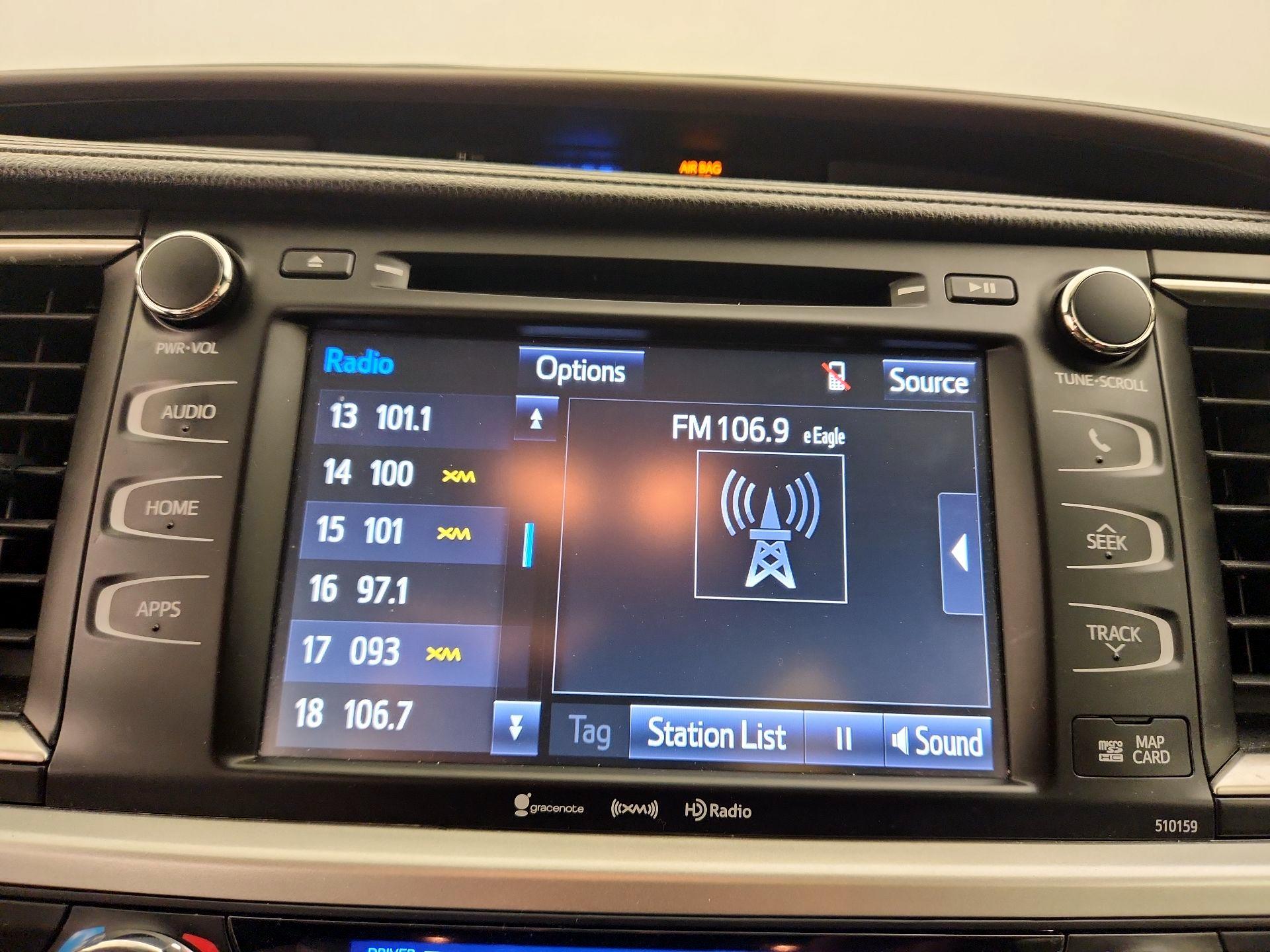 Thumbnail: 2016 Toyota Highlander - 15