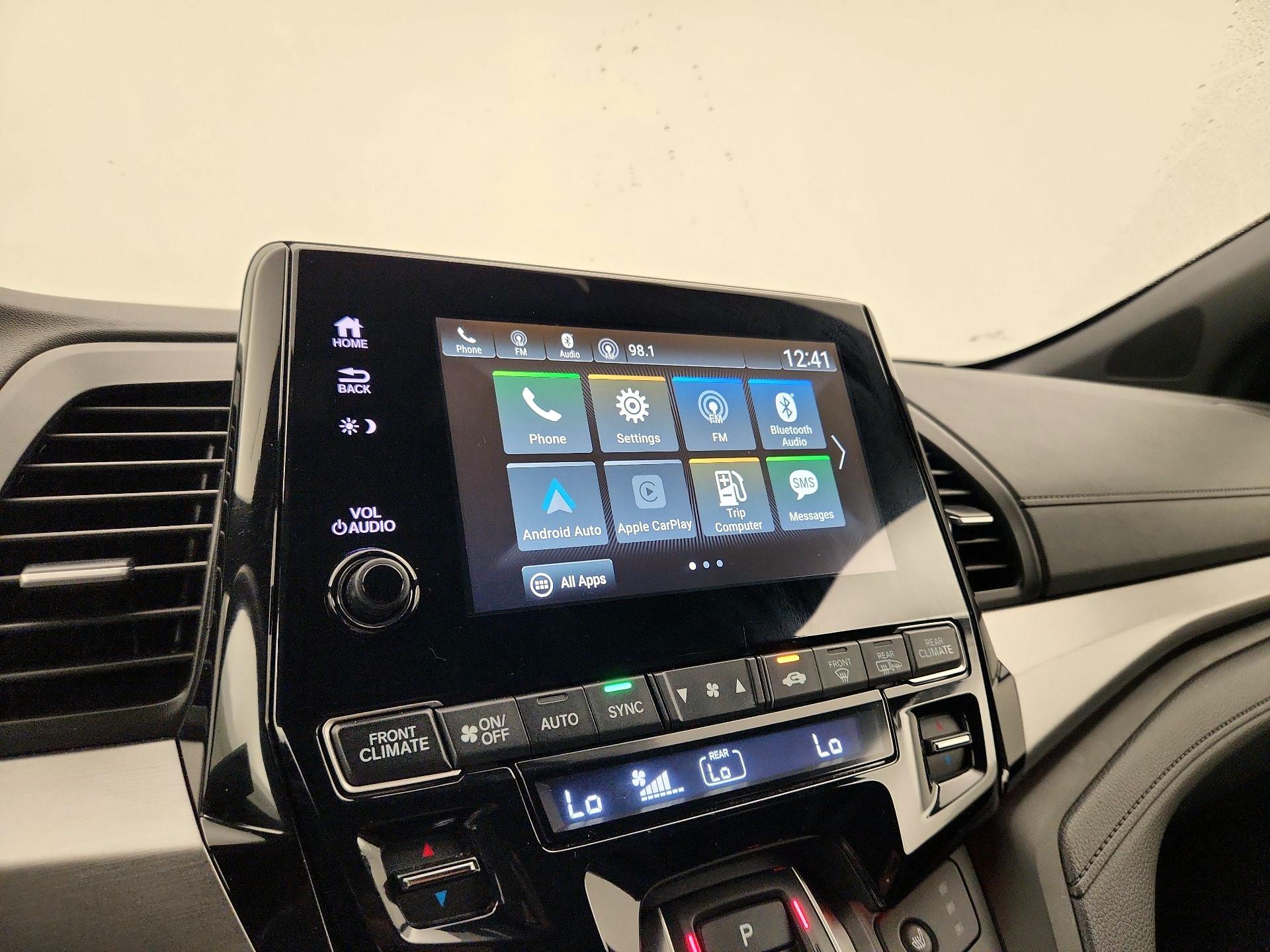Thumbnail: 2023 Honda Odyssey - 14