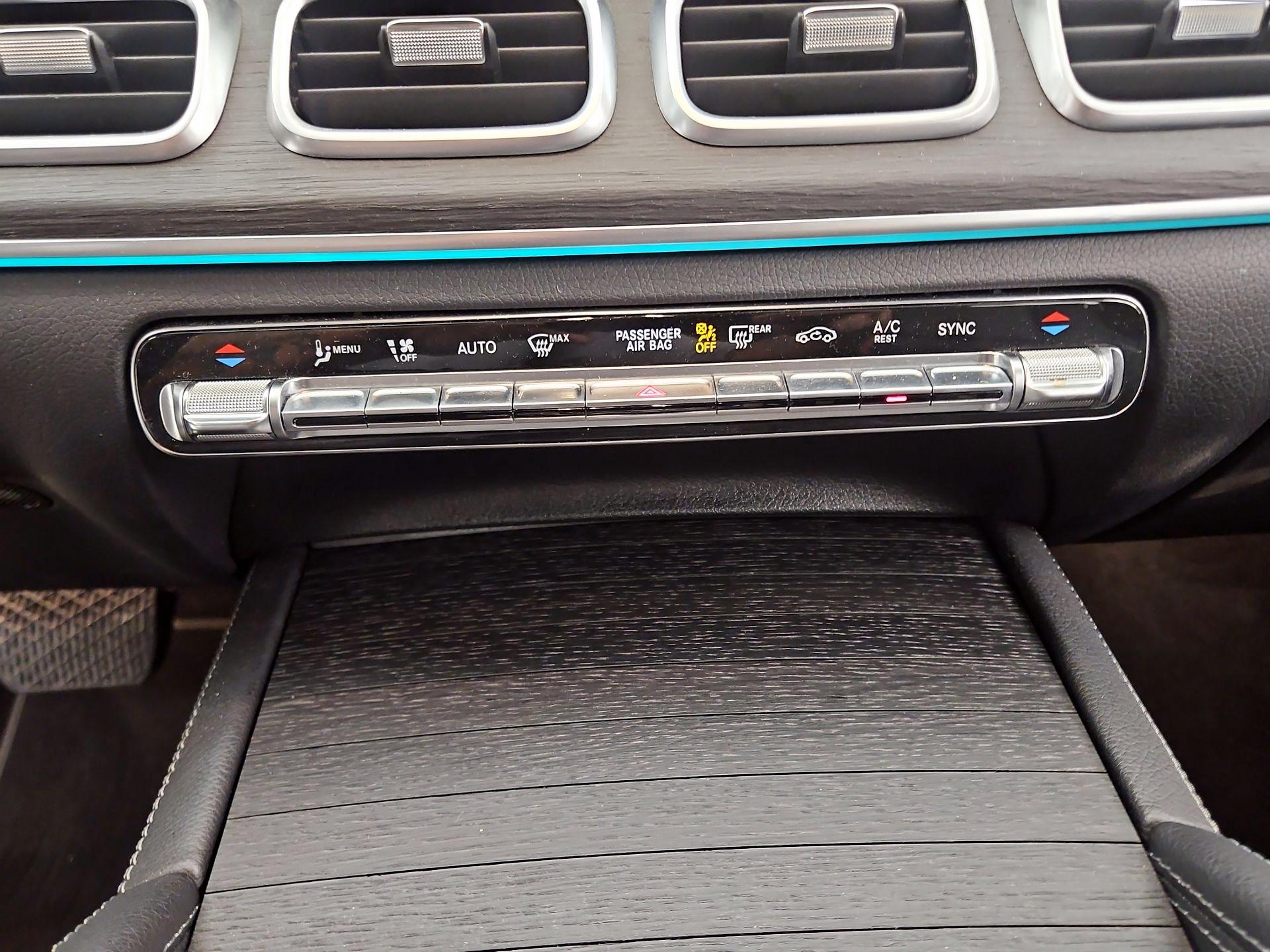 Thumbnail: 2022 Mercedes-Benz GLS - 16