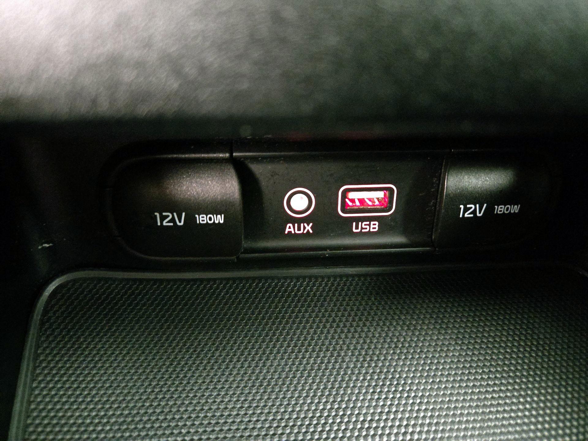 Thumbnail: 2020 Kia Forte - 18
