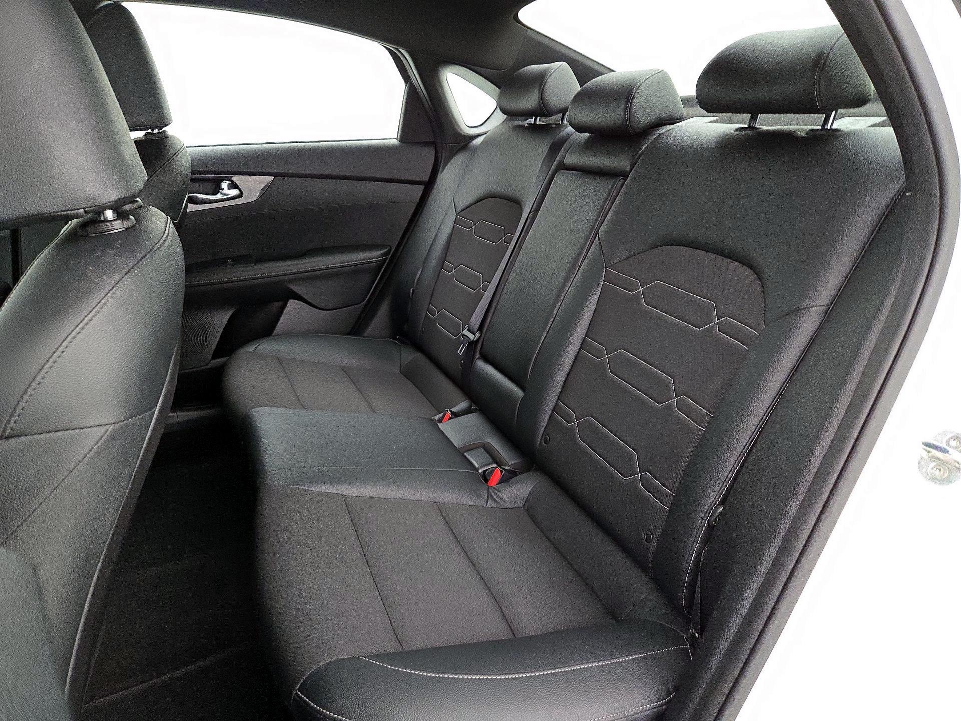 Thumbnail: 2020 Kia Forte - 19