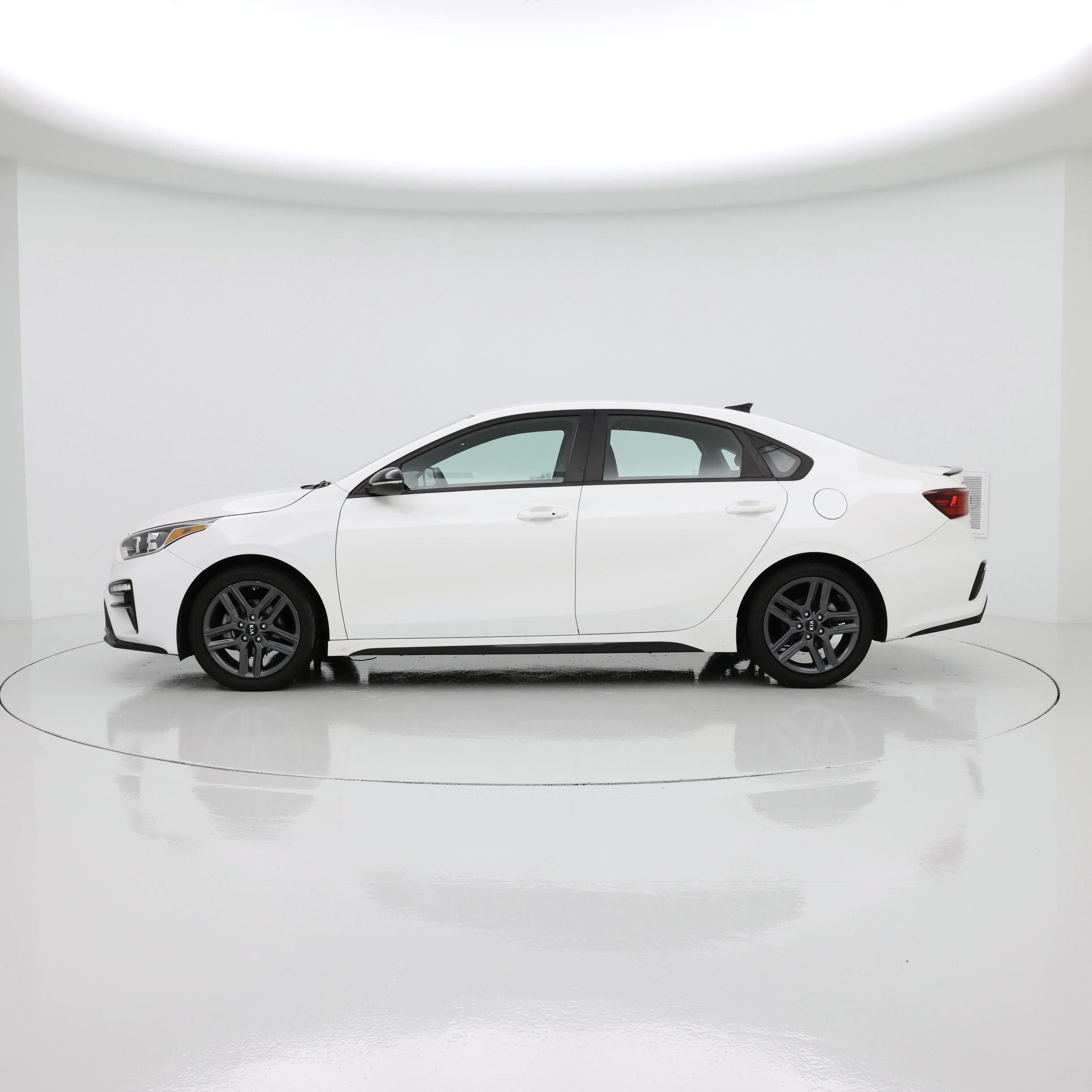 Thumbnail: 2020 Kia Forte - 3