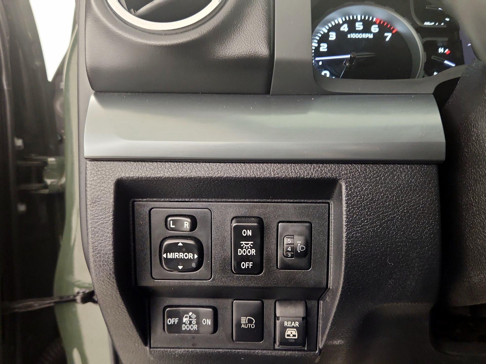 Thumbnail: 2020 Toyota Tundra - 13