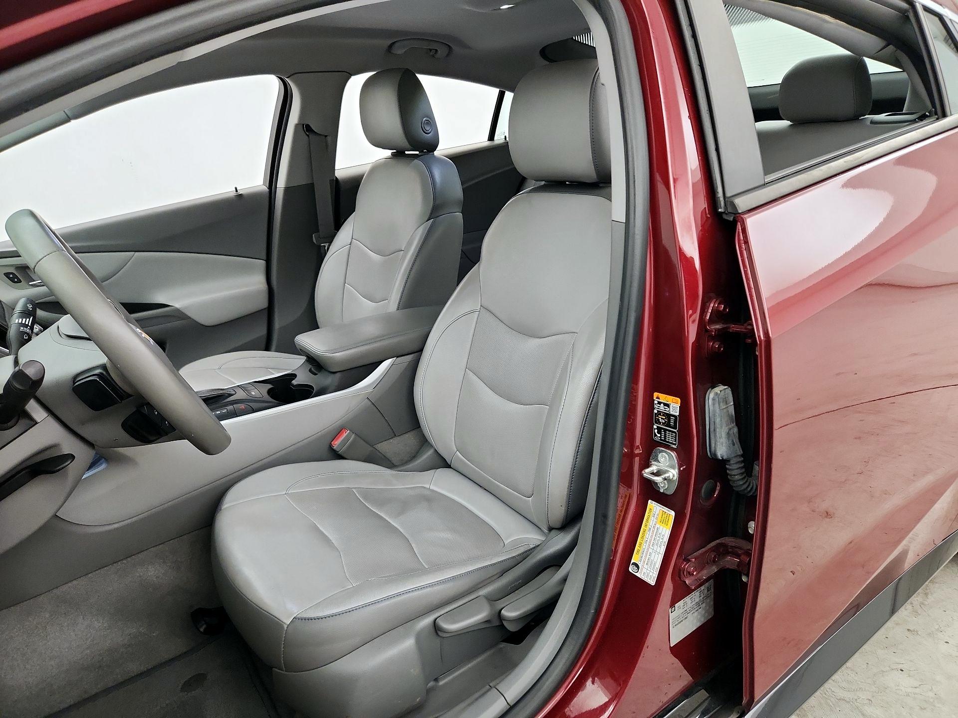 Thumbnail: 2017 Chevrolet Volt - 11