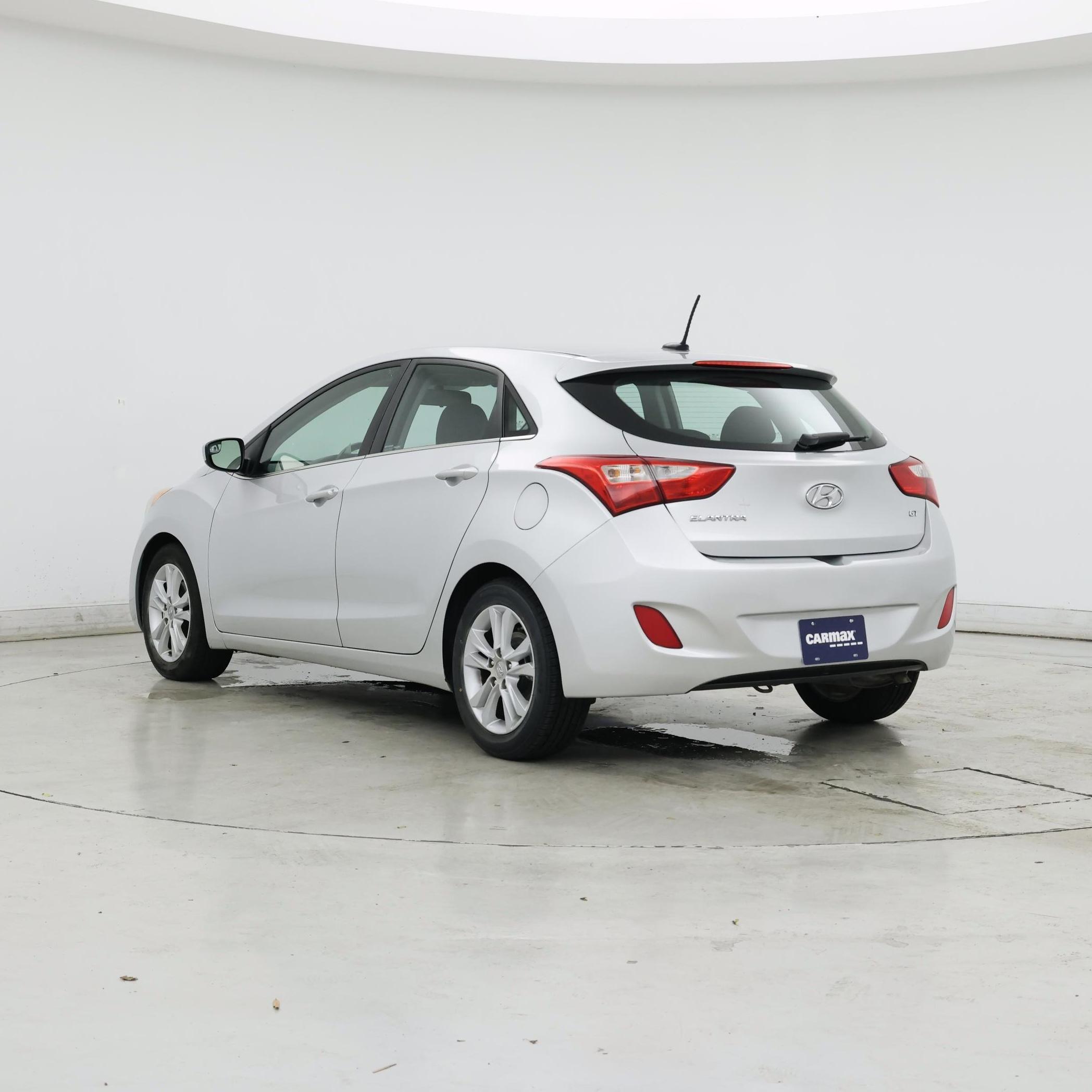 Thumbnail: 2015 Hyundai Elantra - 2