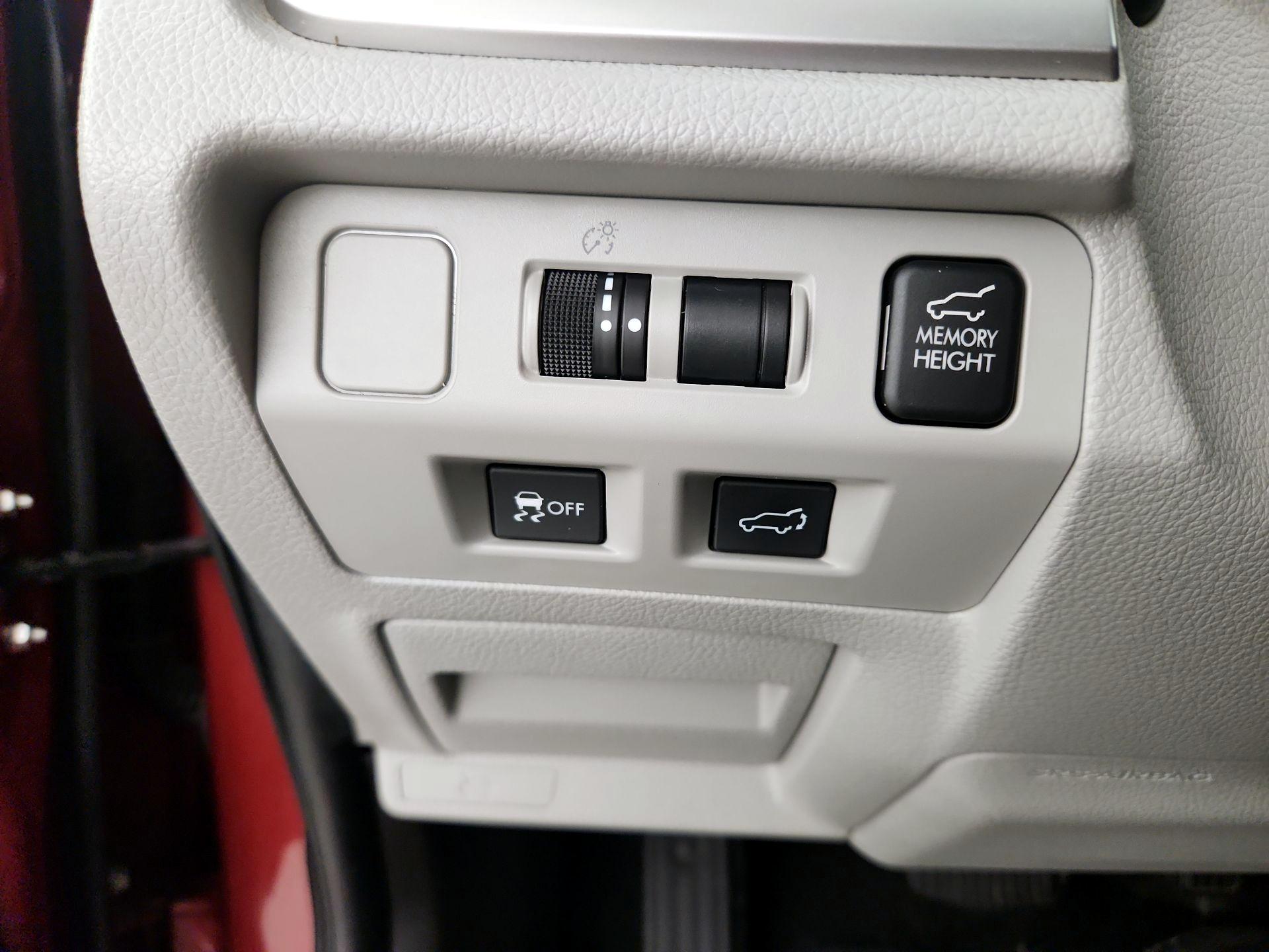 Thumbnail: 2016 Subaru Forester - 13