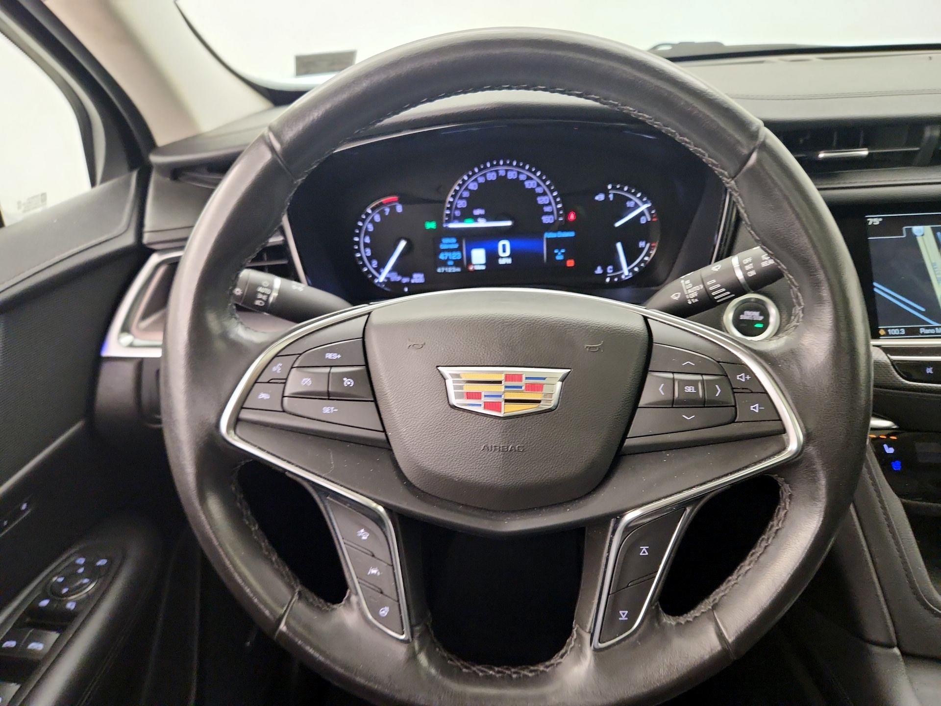 Thumbnail: 2019 Cadillac XT5 - 10