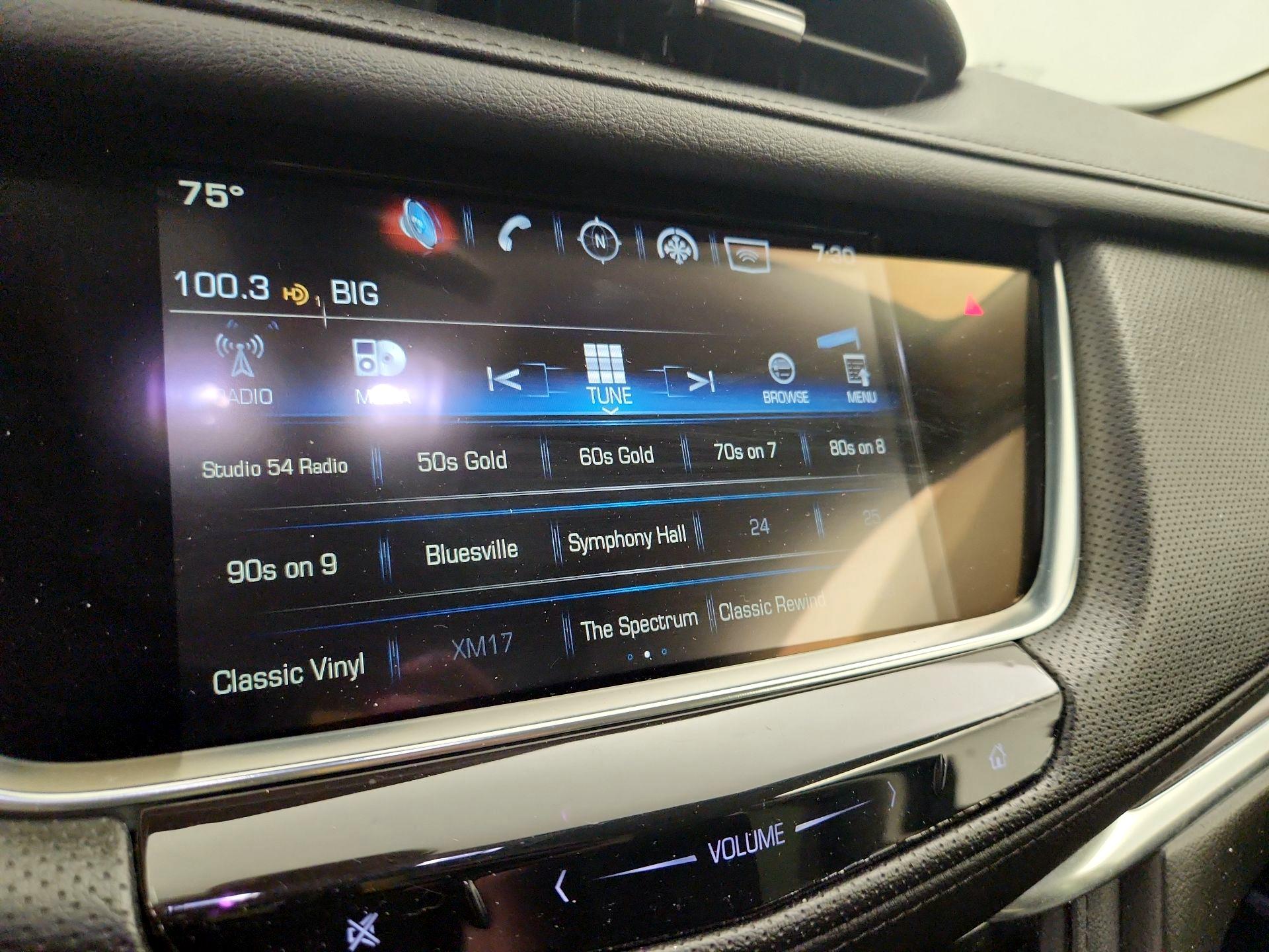 Thumbnail: 2019 Cadillac XT5 - 16