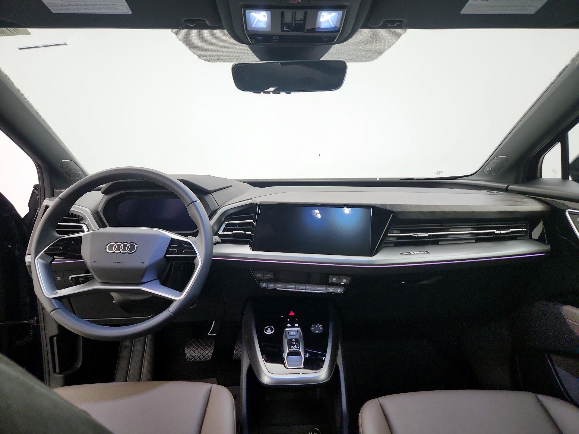 Thumbnail: 2025 Audi Q4 e-tron - 9