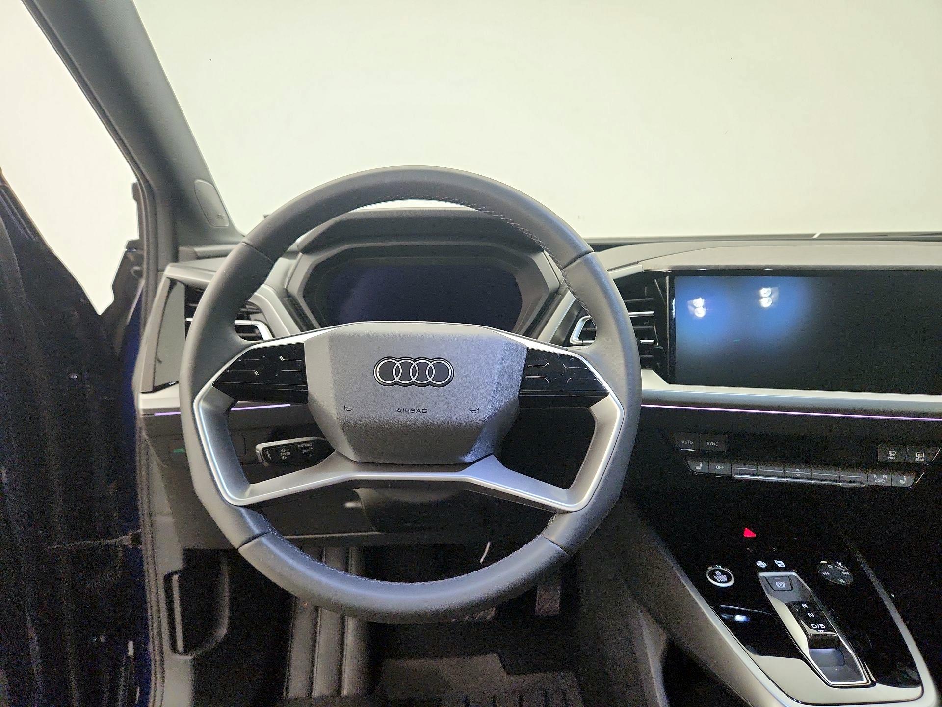 Thumbnail: 2025 Audi Q4 e-tron - 10