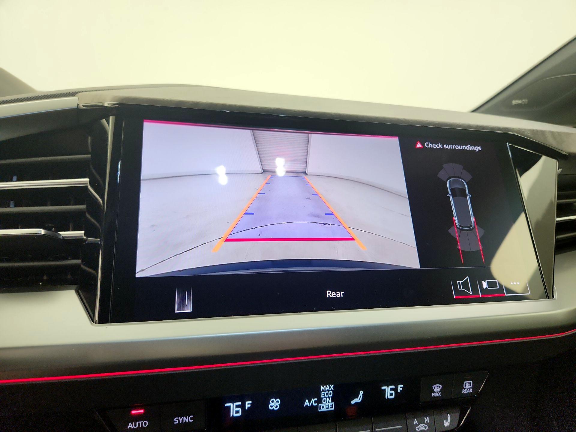 Thumbnail: 2025 Audi Q4 e-tron - 15