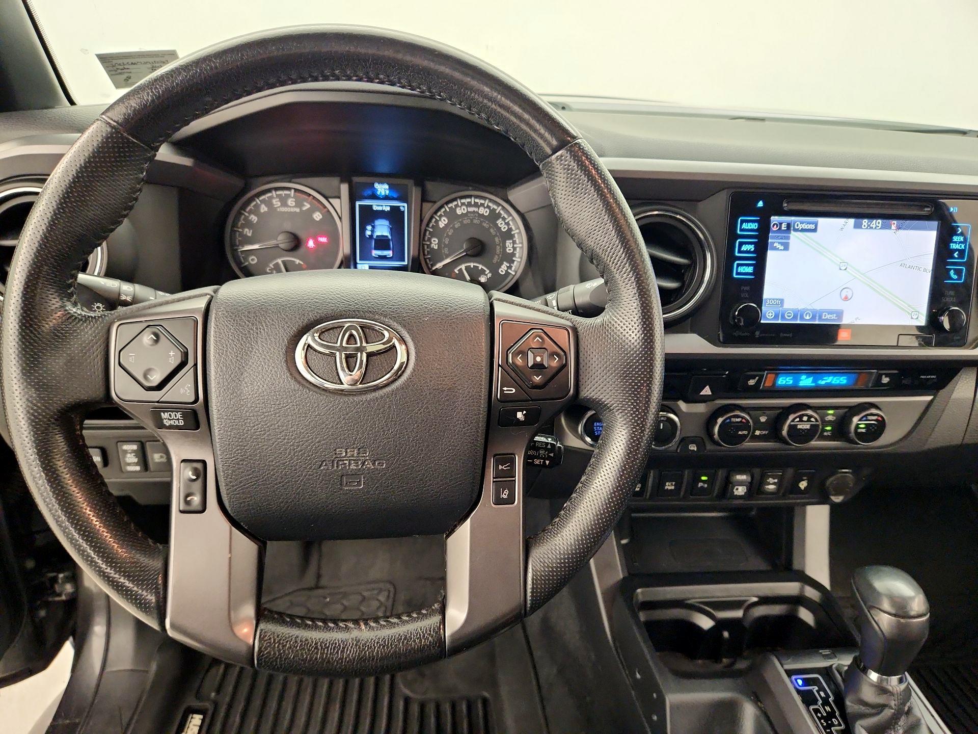 Thumbnail: 2018 Toyota Tacoma - 10