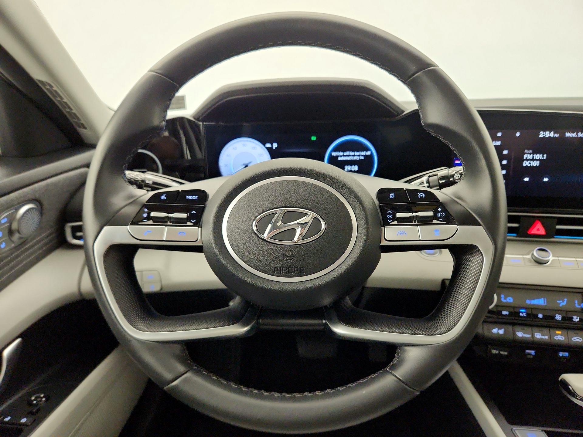 Thumbnail: 2023 Hyundai Elantra - 10