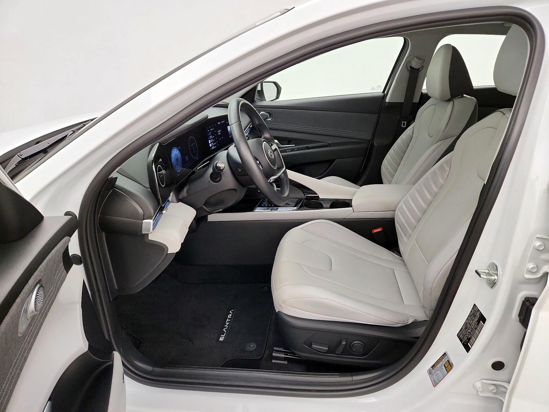 Thumbnail: 2023 Hyundai Elantra - 11