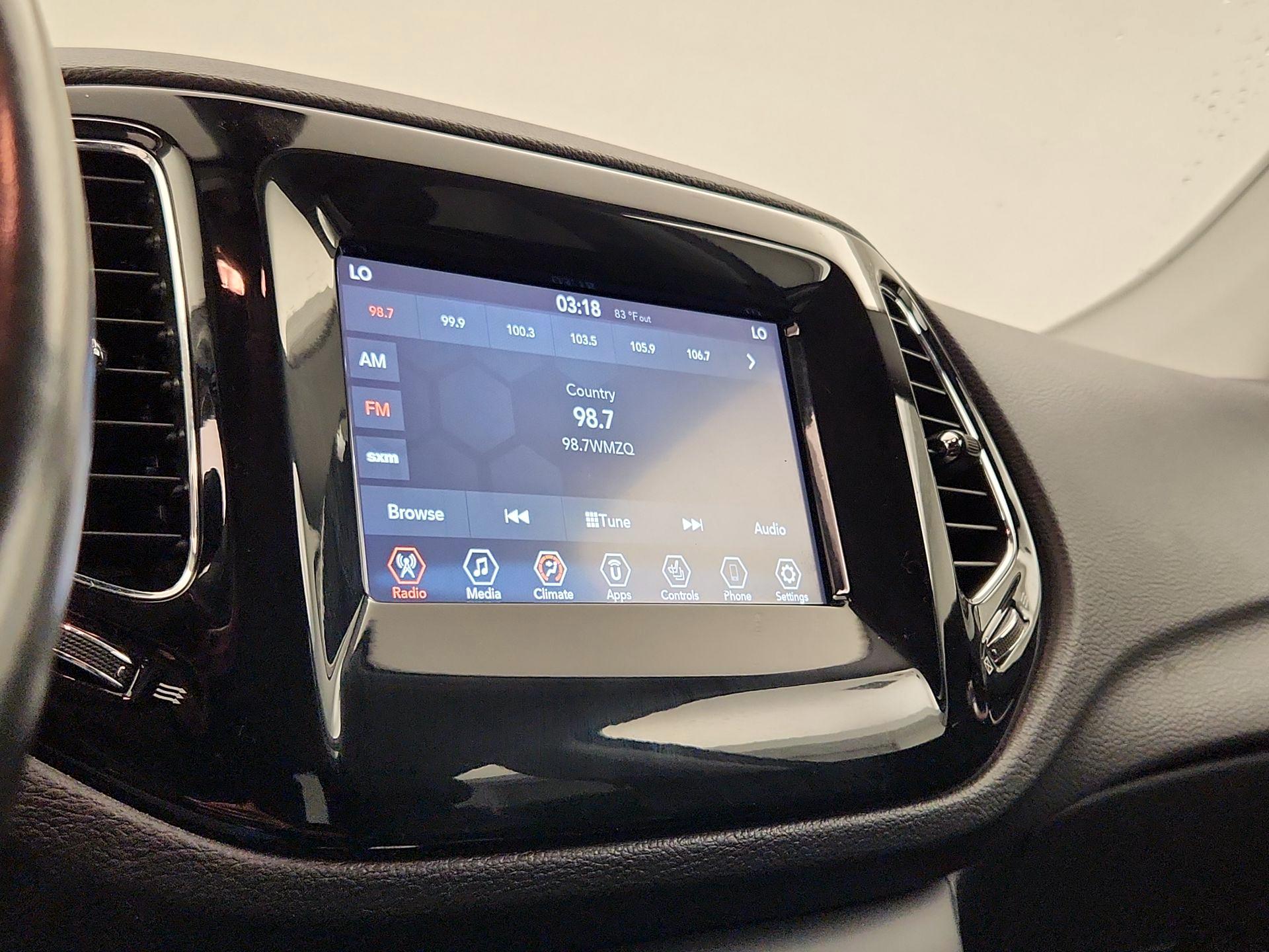 Thumbnail: 2020 Jeep Compass - 16