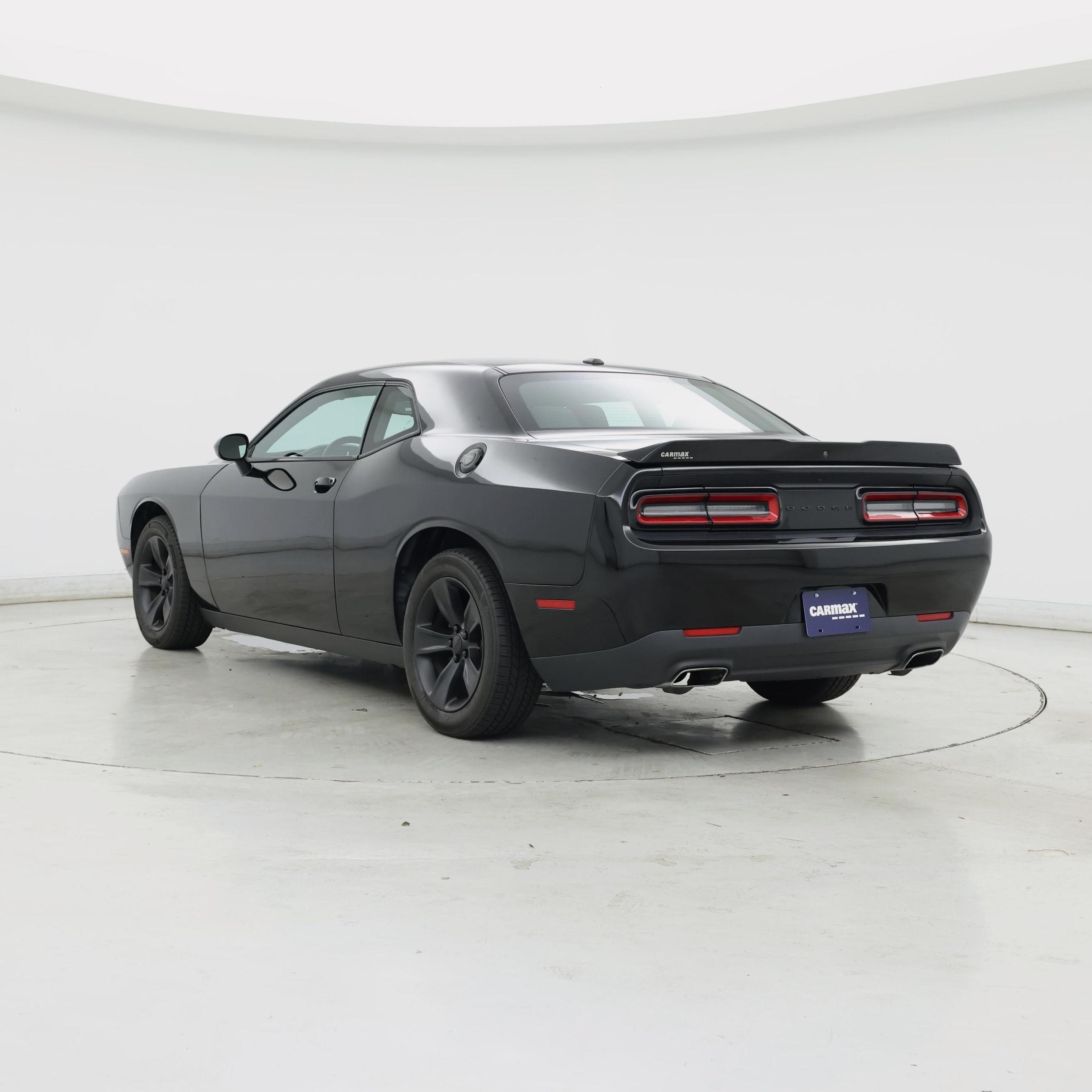 Thumbnail: 2018 Dodge Challenger - 2