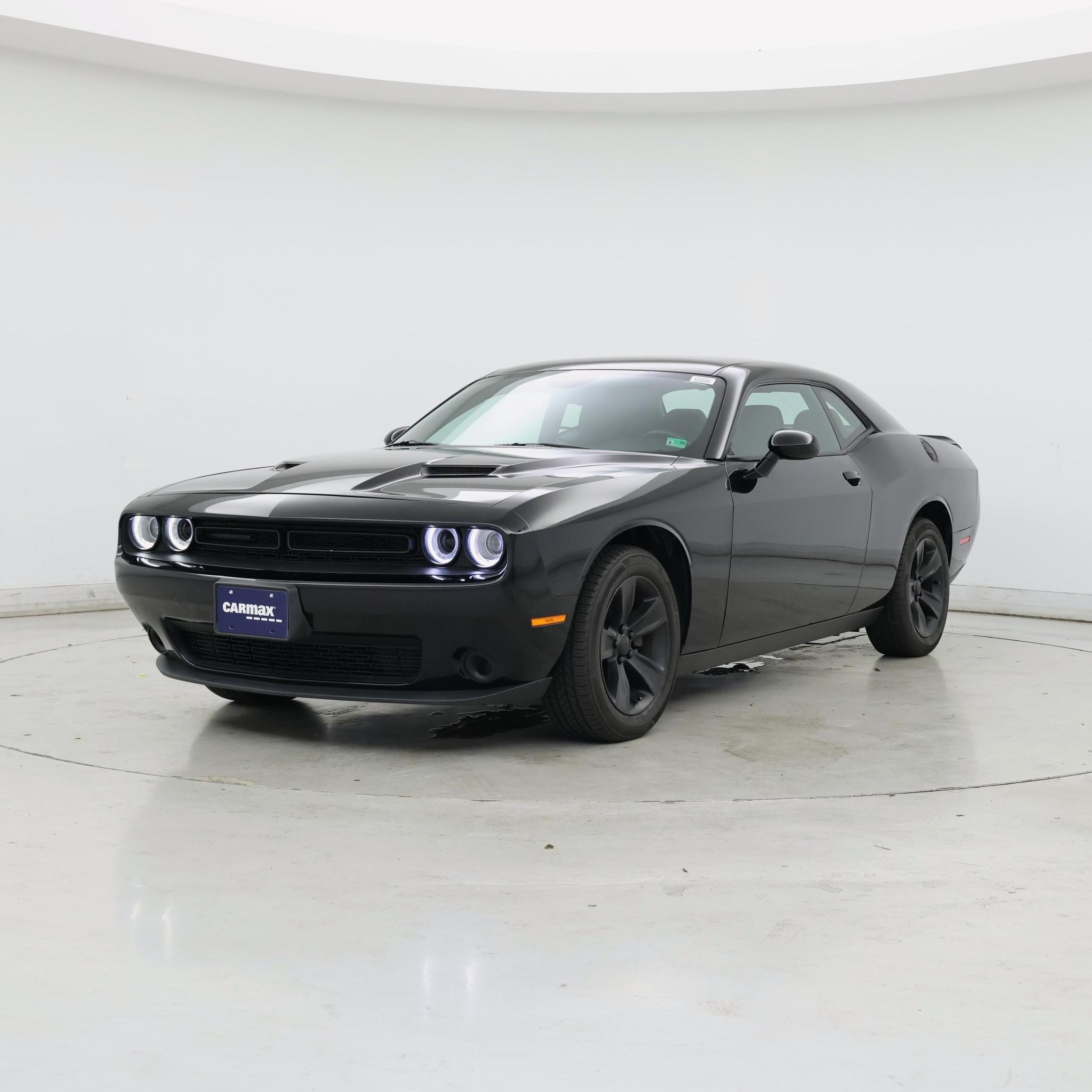 Thumbnail: 2018 Dodge Challenger - 4