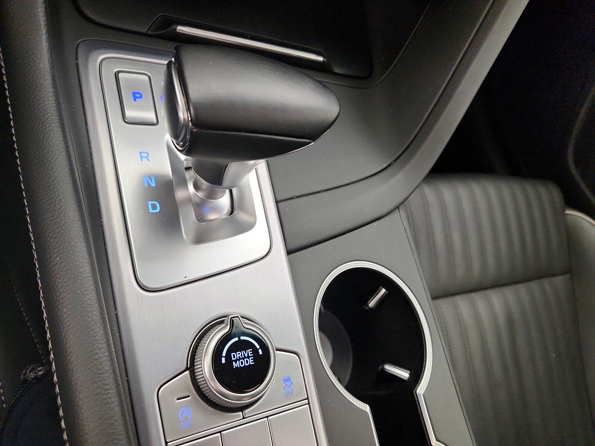 Thumbnail: 2020 Genesis G70 - 18