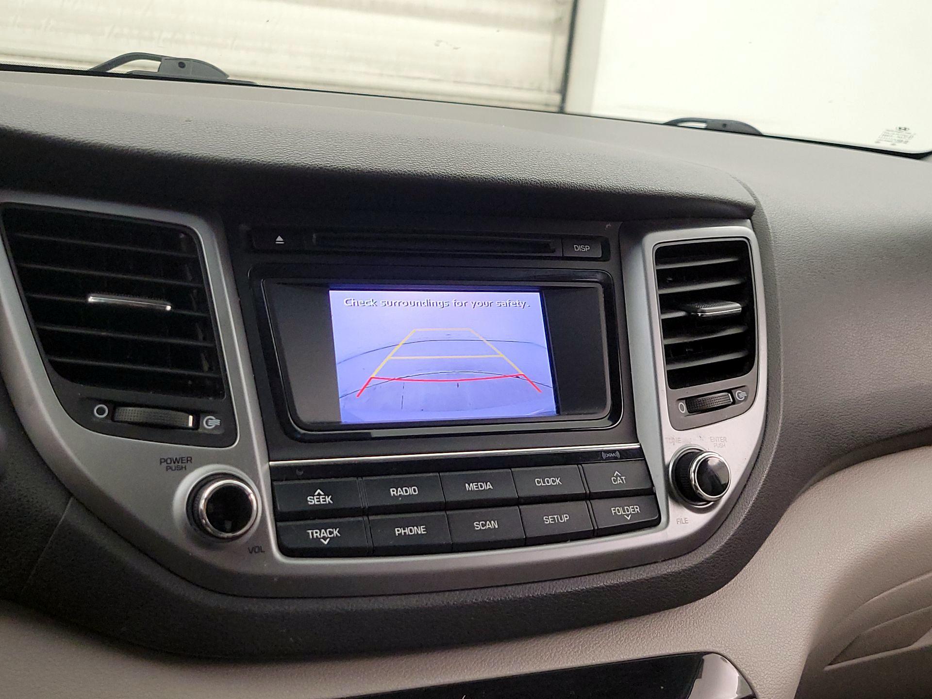 Thumbnail: 2016 Hyundai Tucson - 14