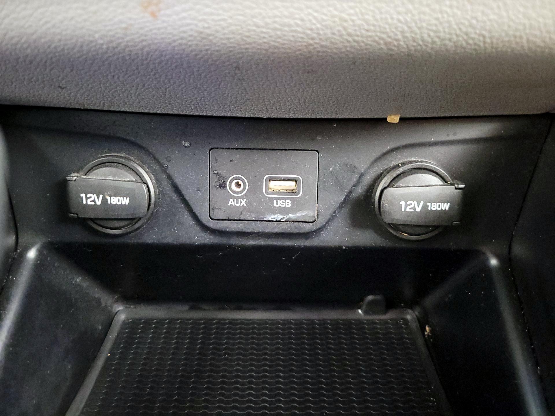 Thumbnail: 2016 Hyundai Tucson - 18