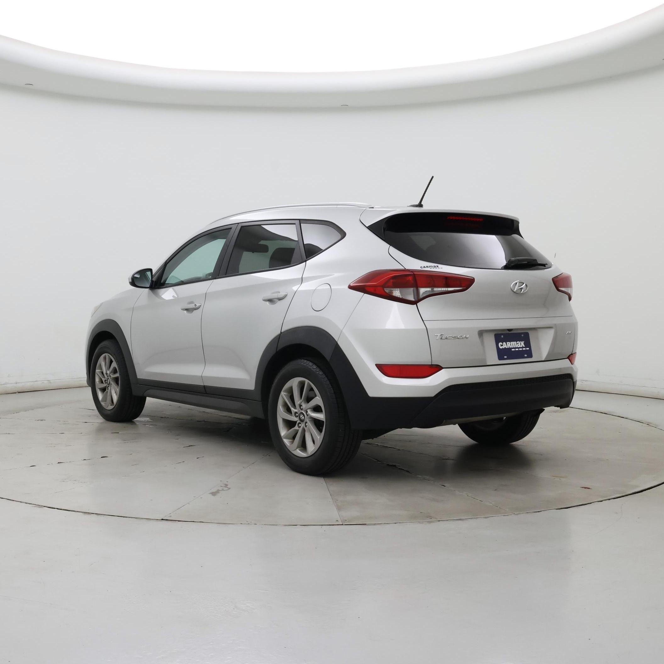 Thumbnail: 2016 Hyundai Tucson - 2