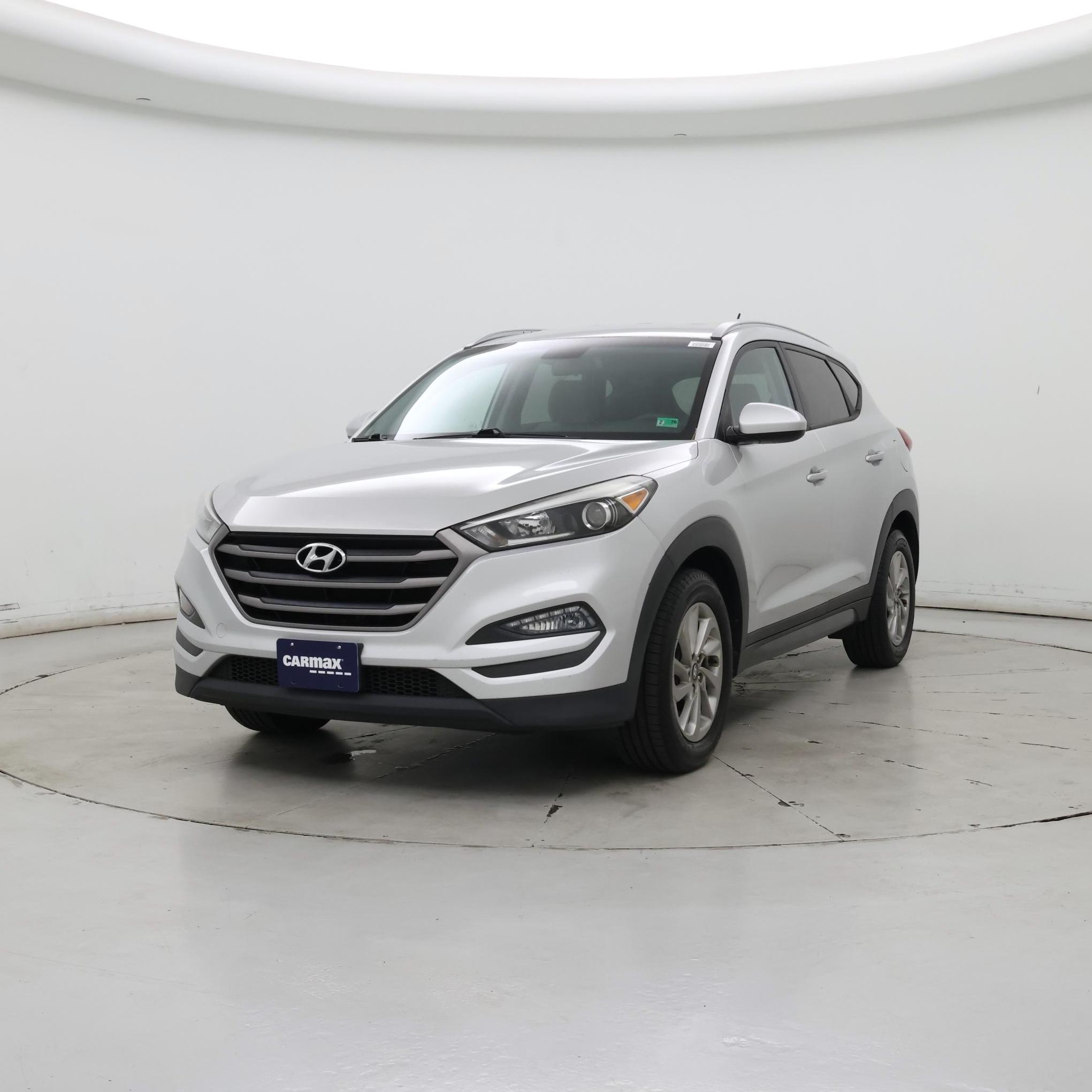 Thumbnail: 2016 Hyundai Tucson - 4