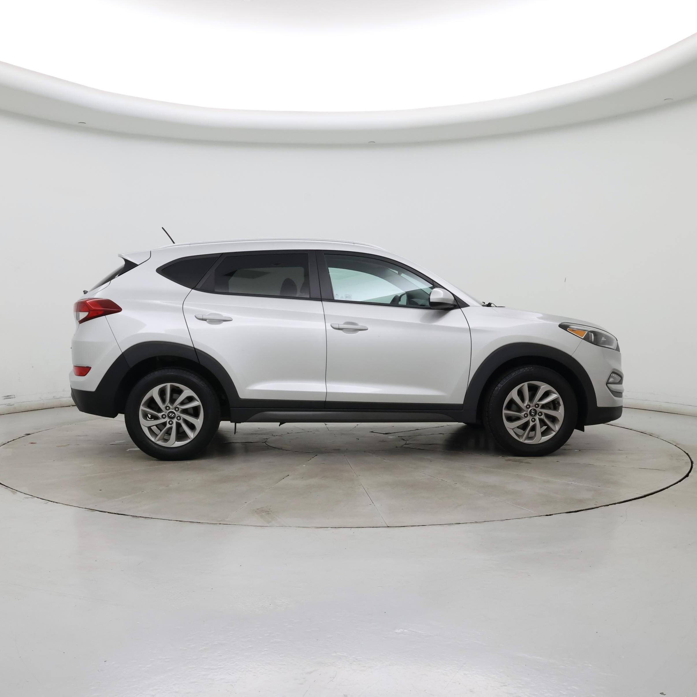 Thumbnail: 2016 Hyundai Tucson - 7