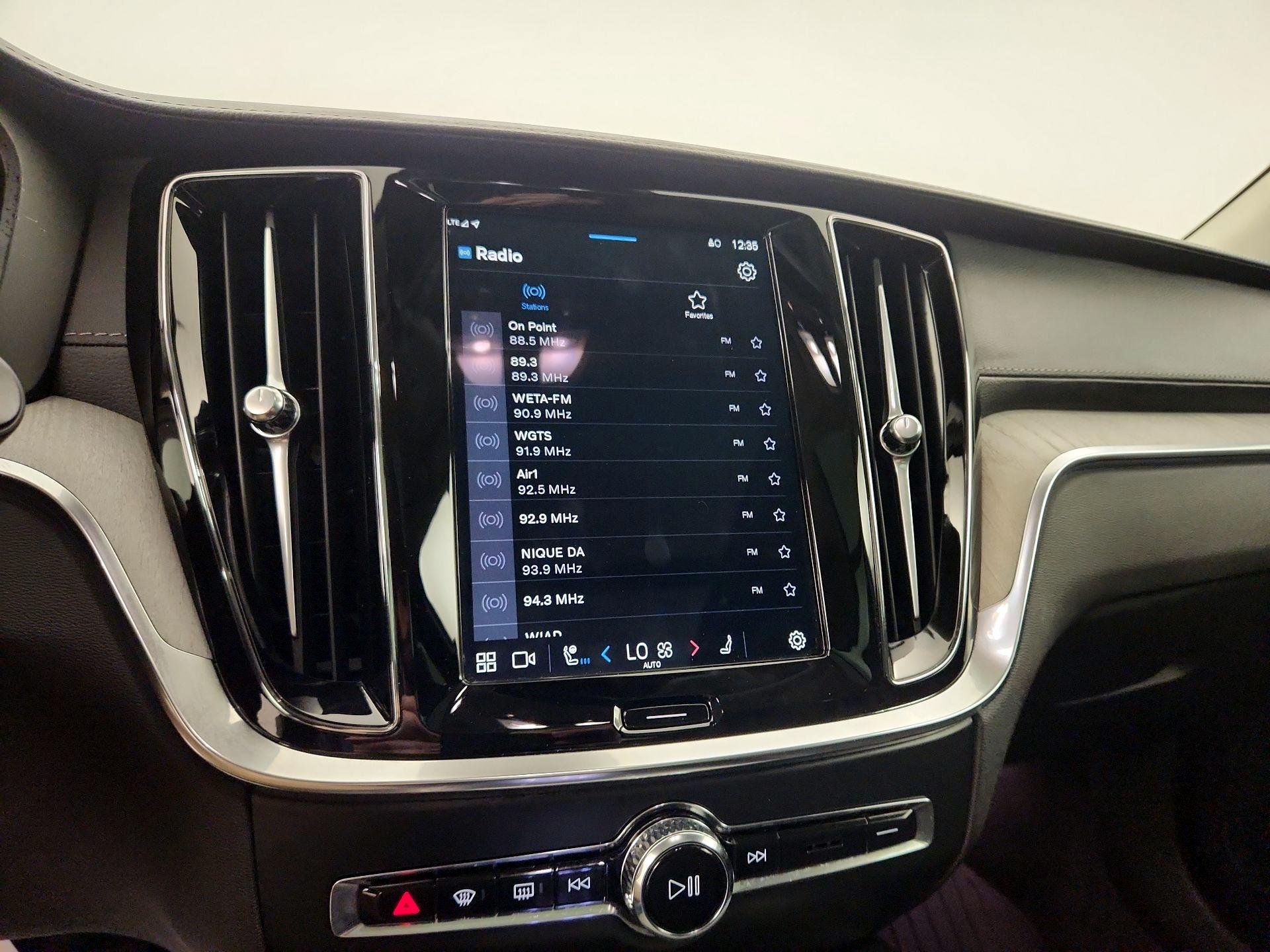 Thumbnail: 2025 Volvo S60 - 15